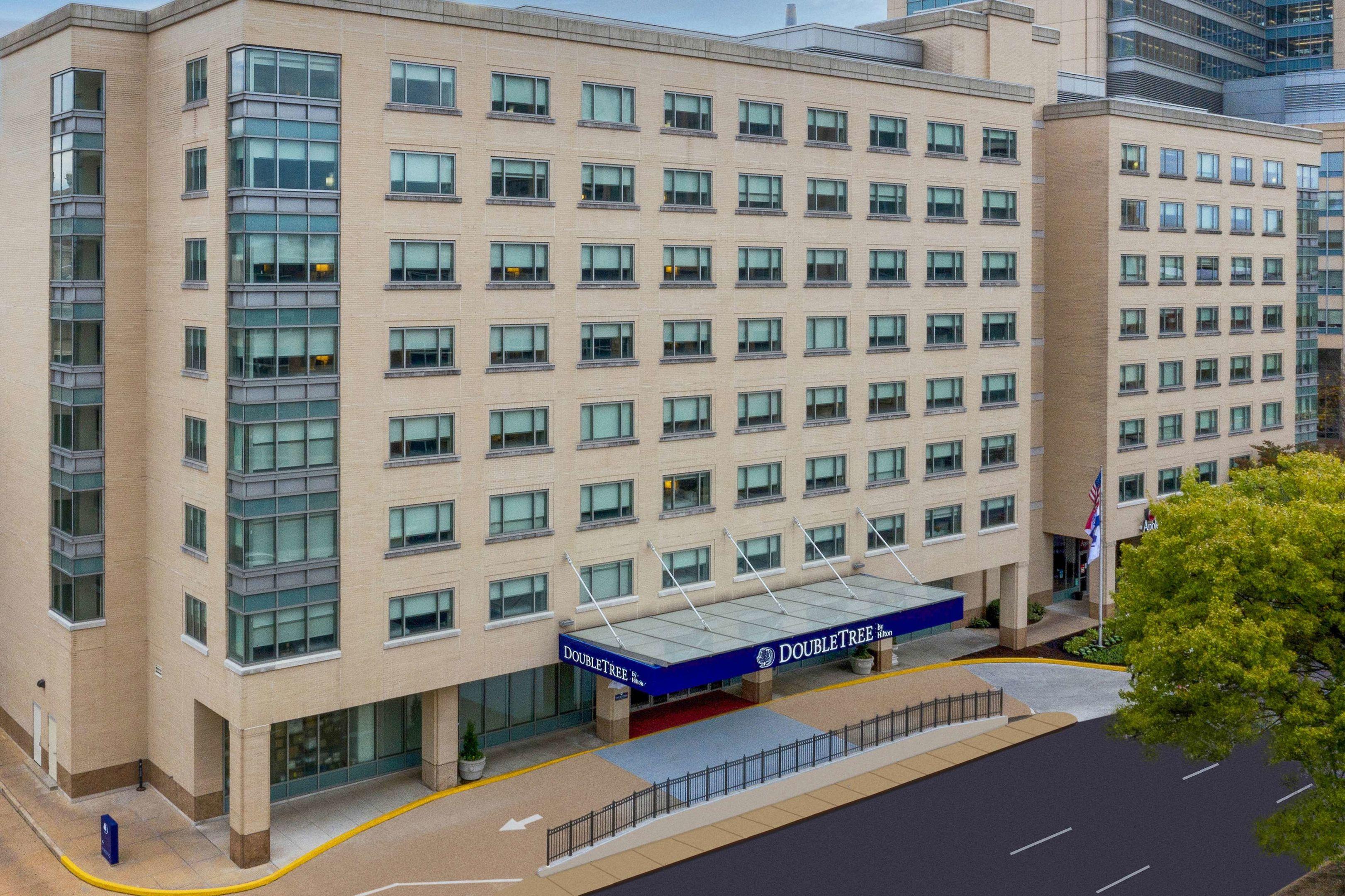 DoubleTree by Hilton St. Louis Forest Park — photo 4
