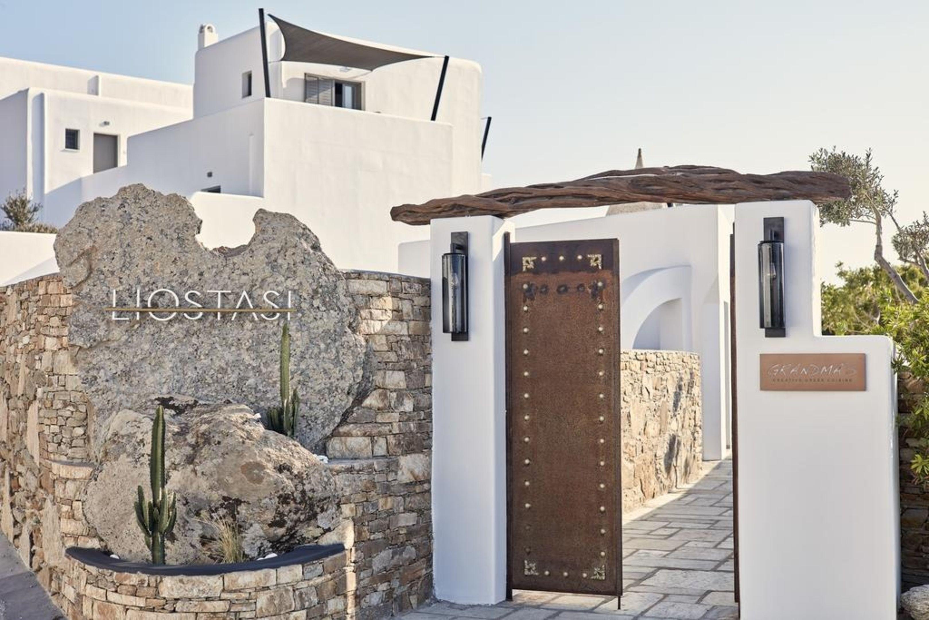 Liostasi Hotel & Suites — photo 1