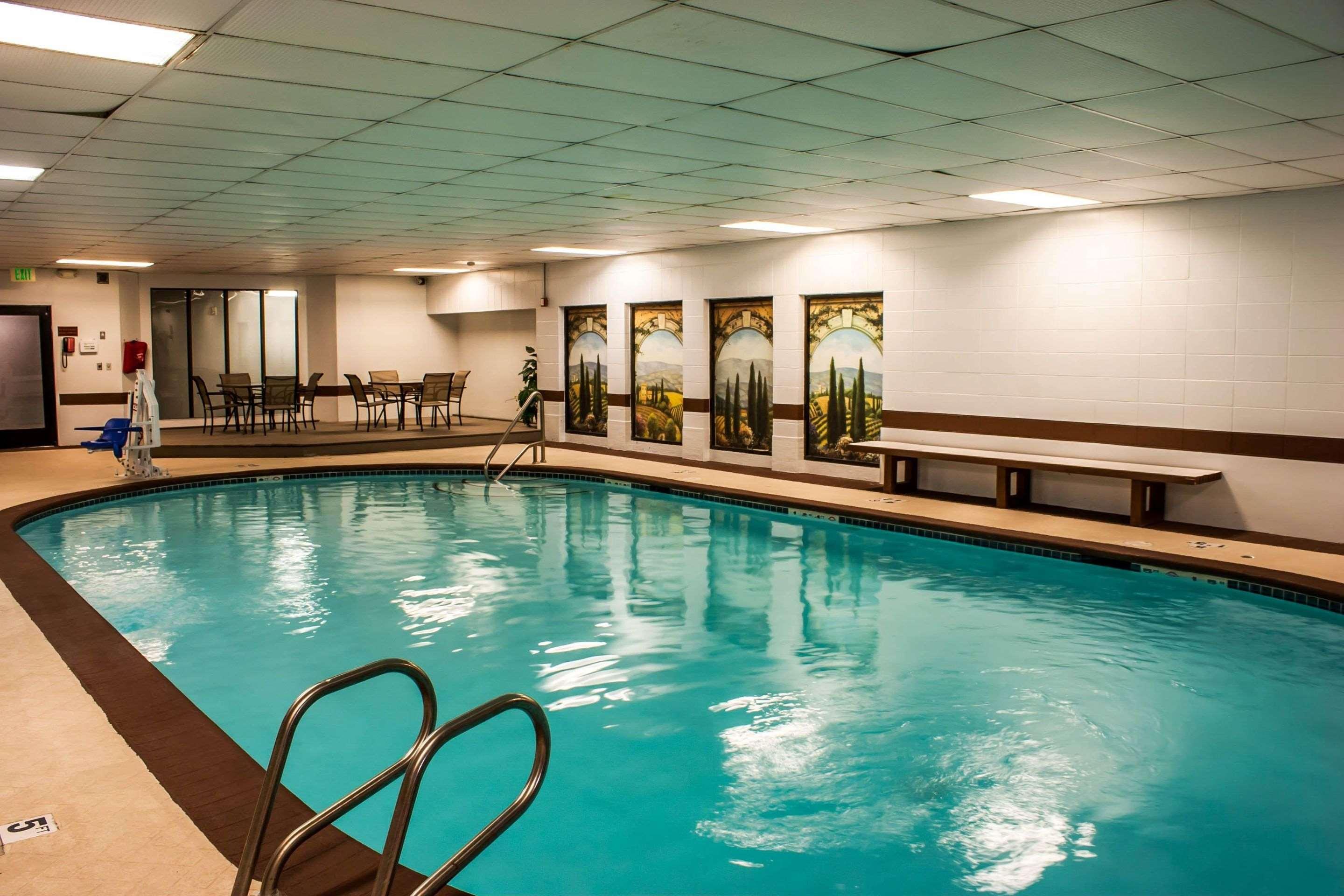 SureStay Hotel by Best Western SeaTac North — photo 5