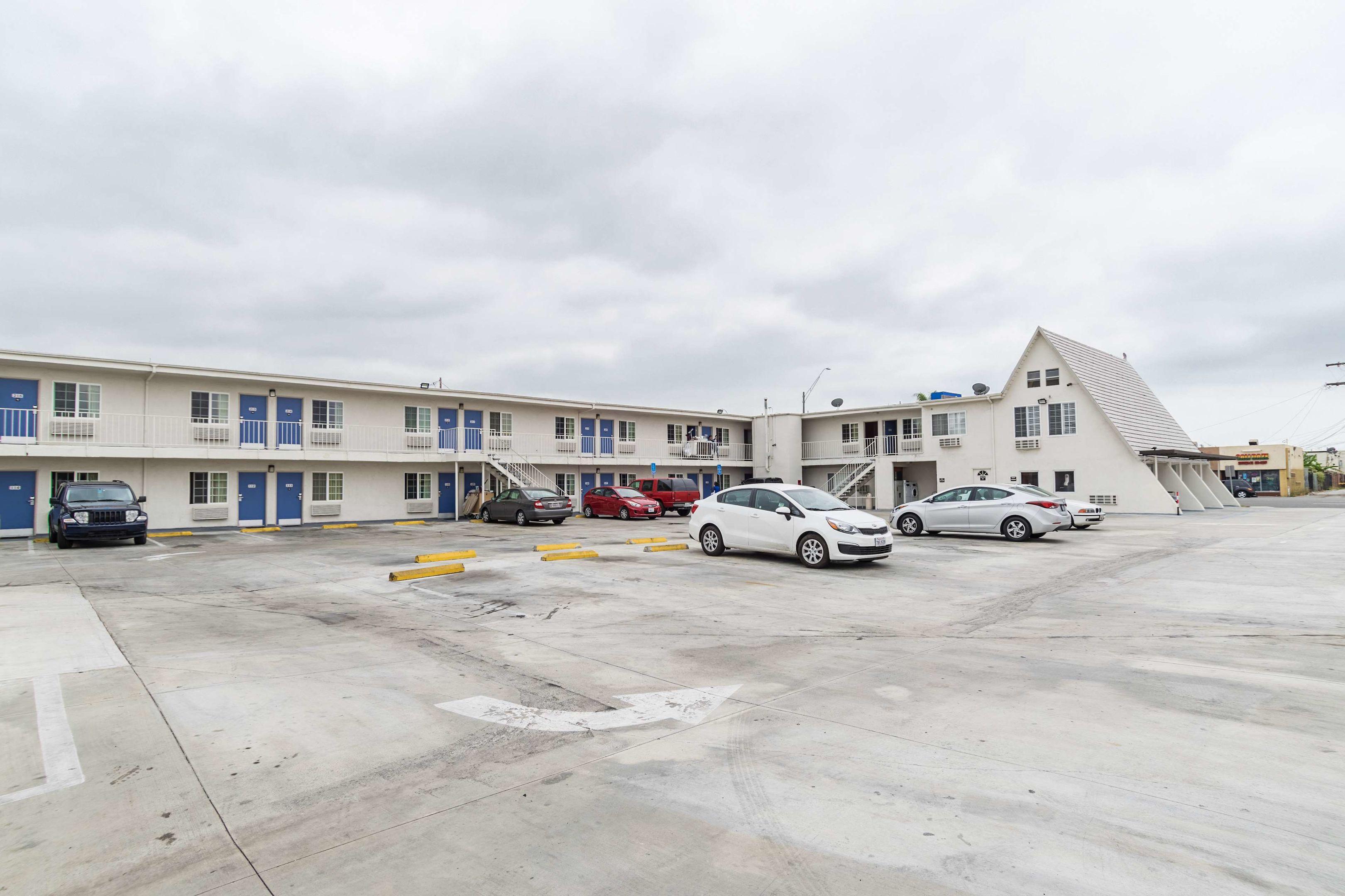 Motel 6 — photo 3