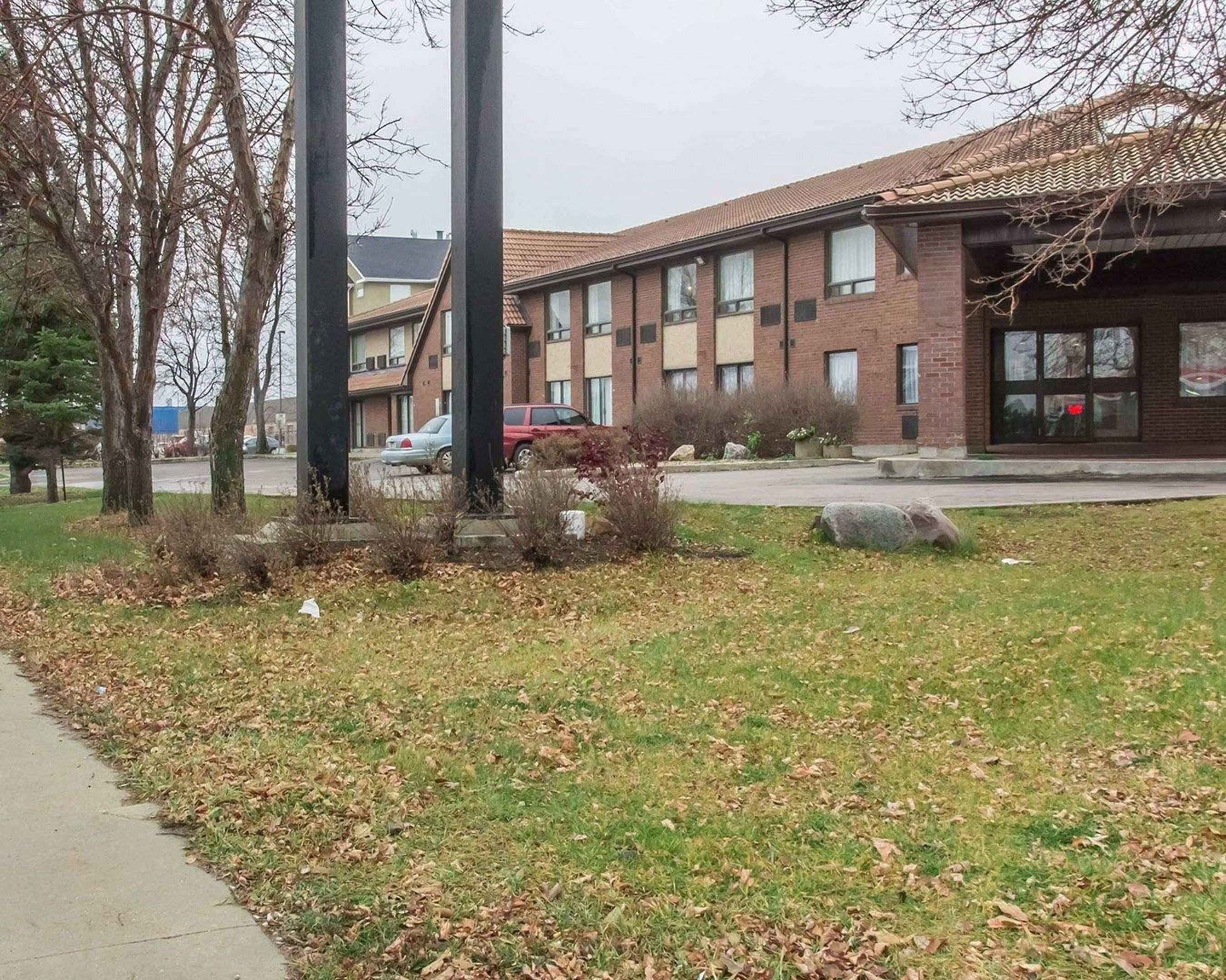 Comfort Inn Airport — photo 3