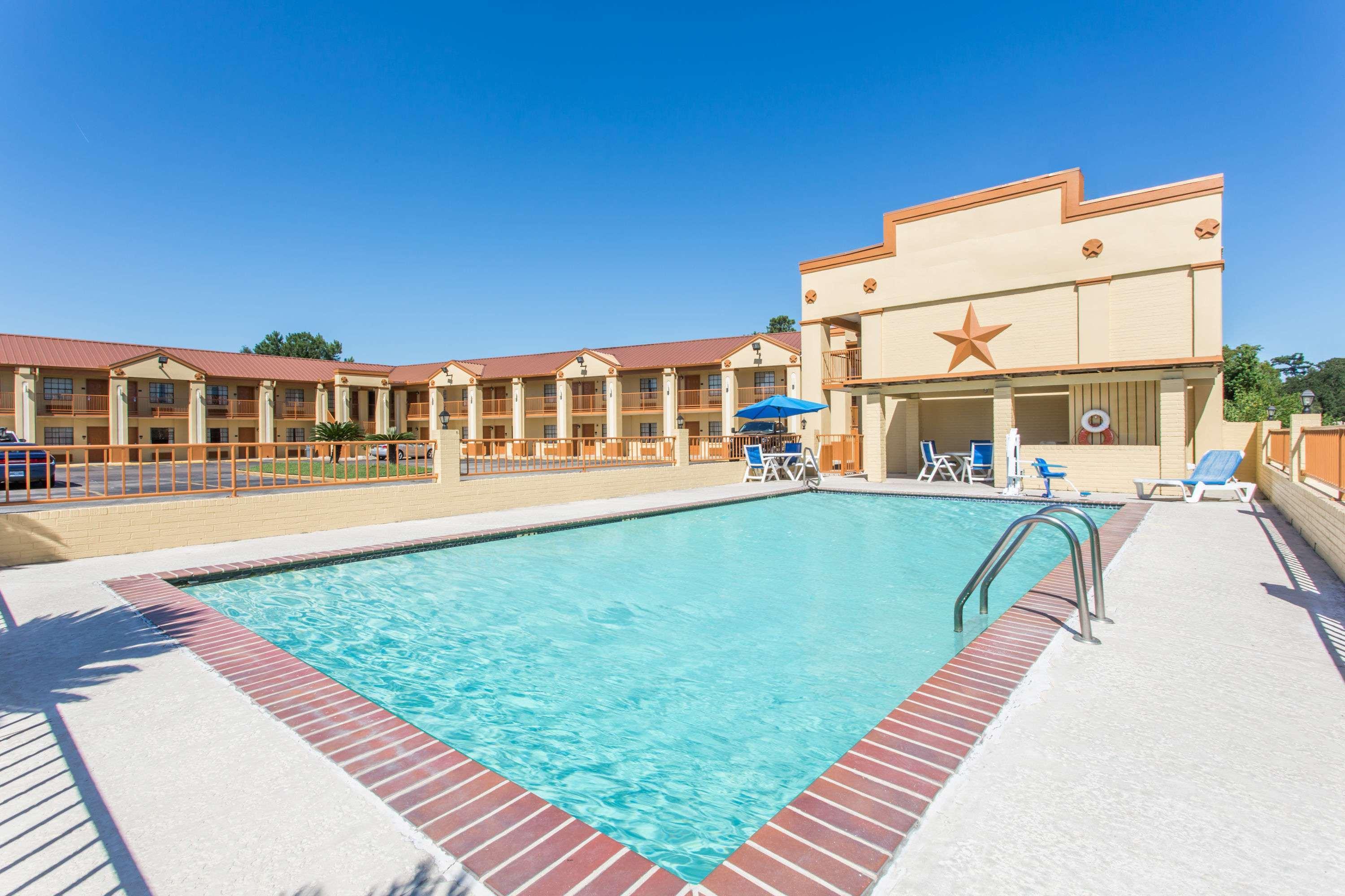 Days Inn Orange — photo 4