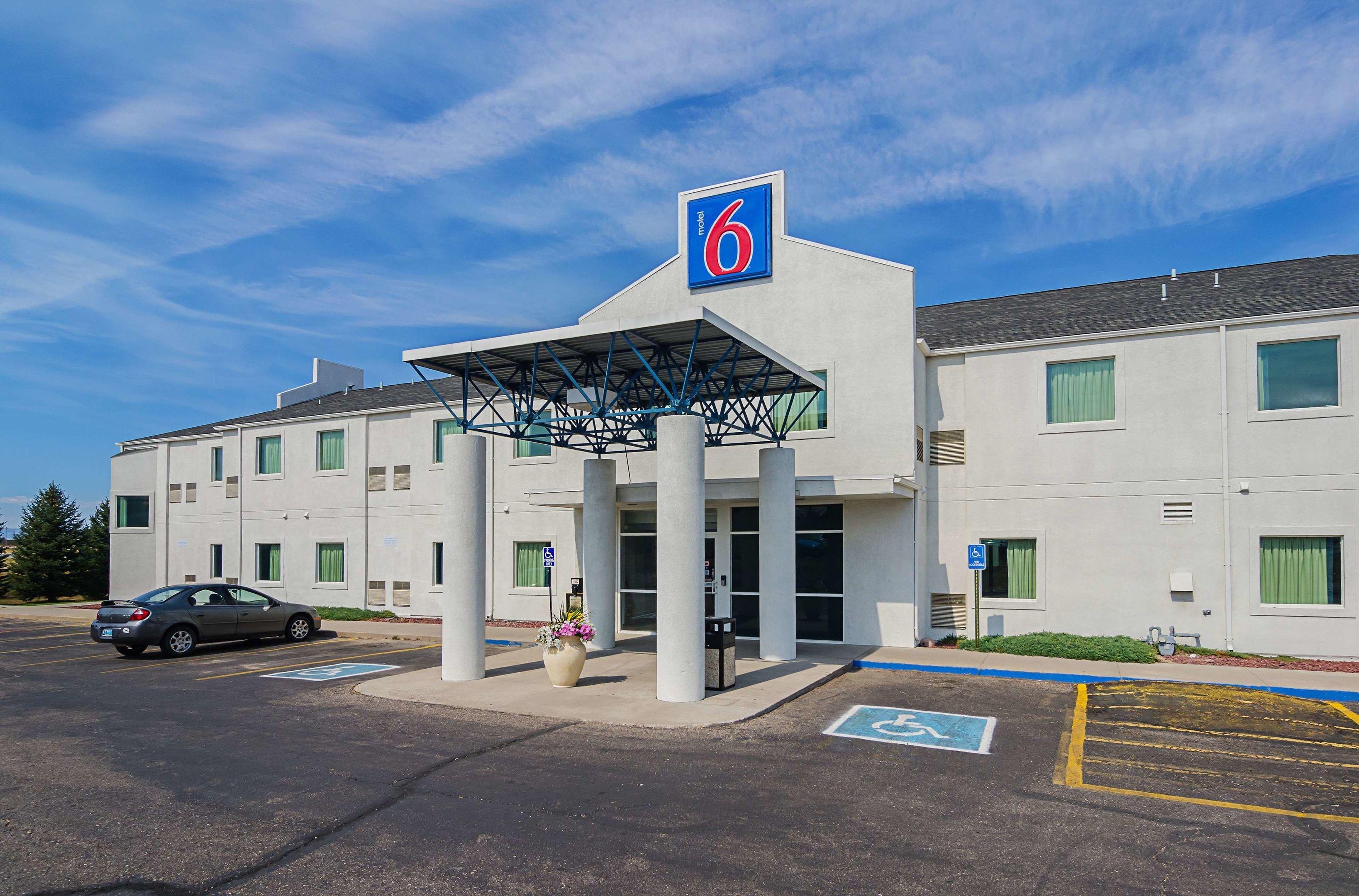 Motel 6 Wheatland — photo 3