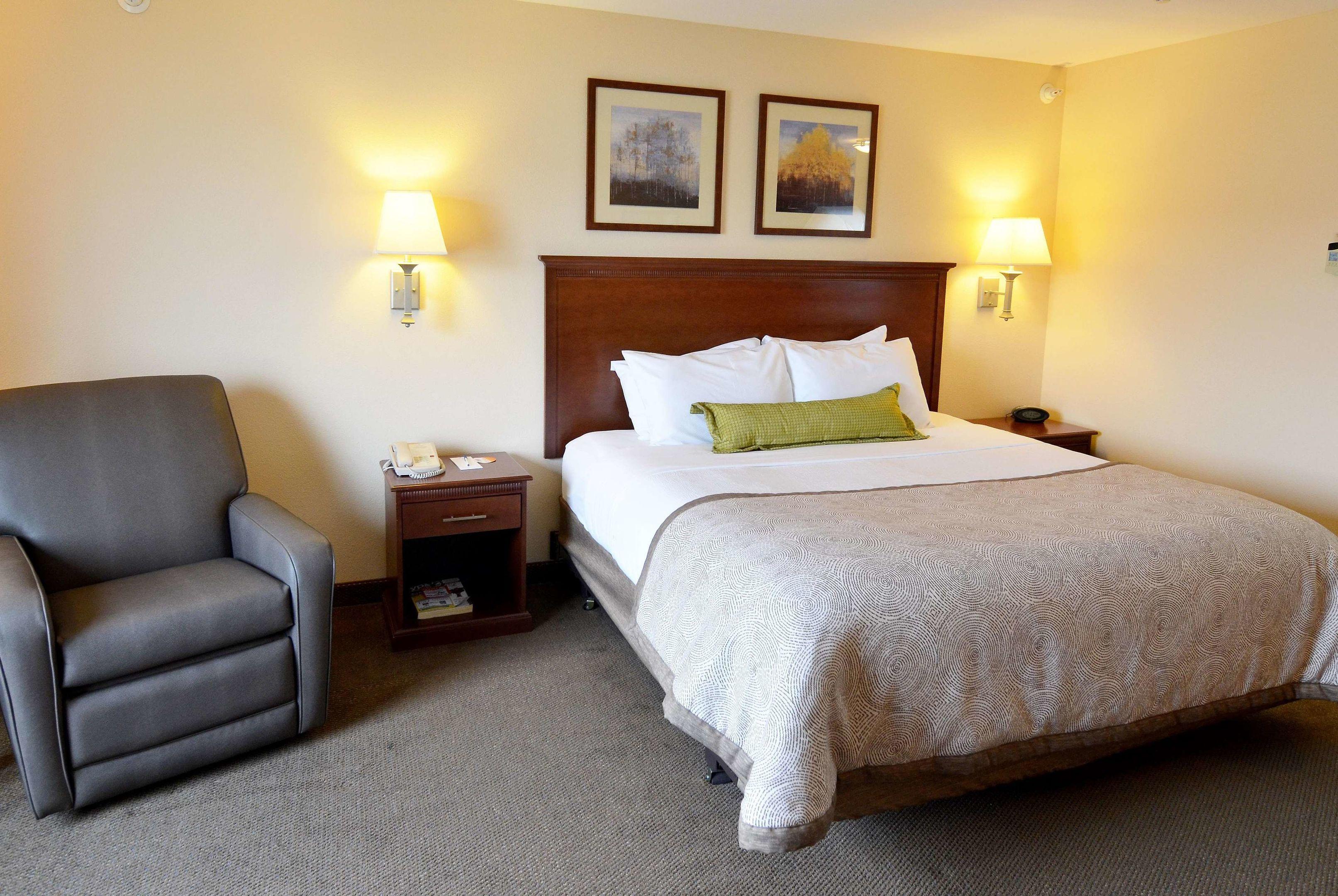 Hawthorn Suites by Wyndham Madison Fitchburg — photo 5