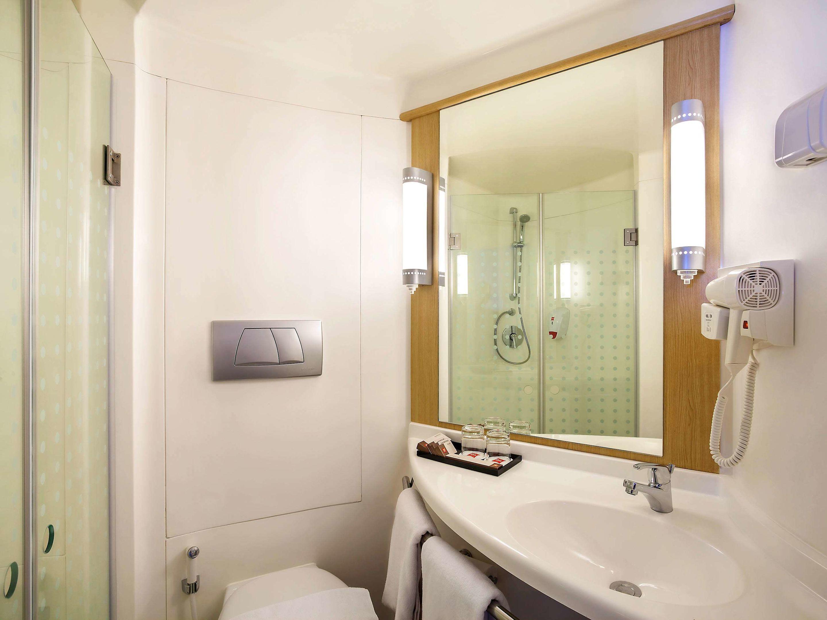 Hotel ibis Manado City Center Boulevard — photo 4