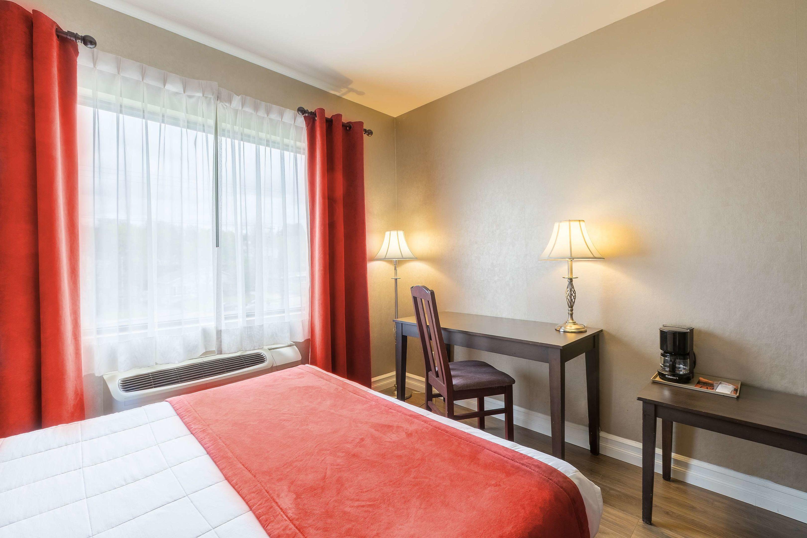 Hôtel  Ambassadeur — photo 4