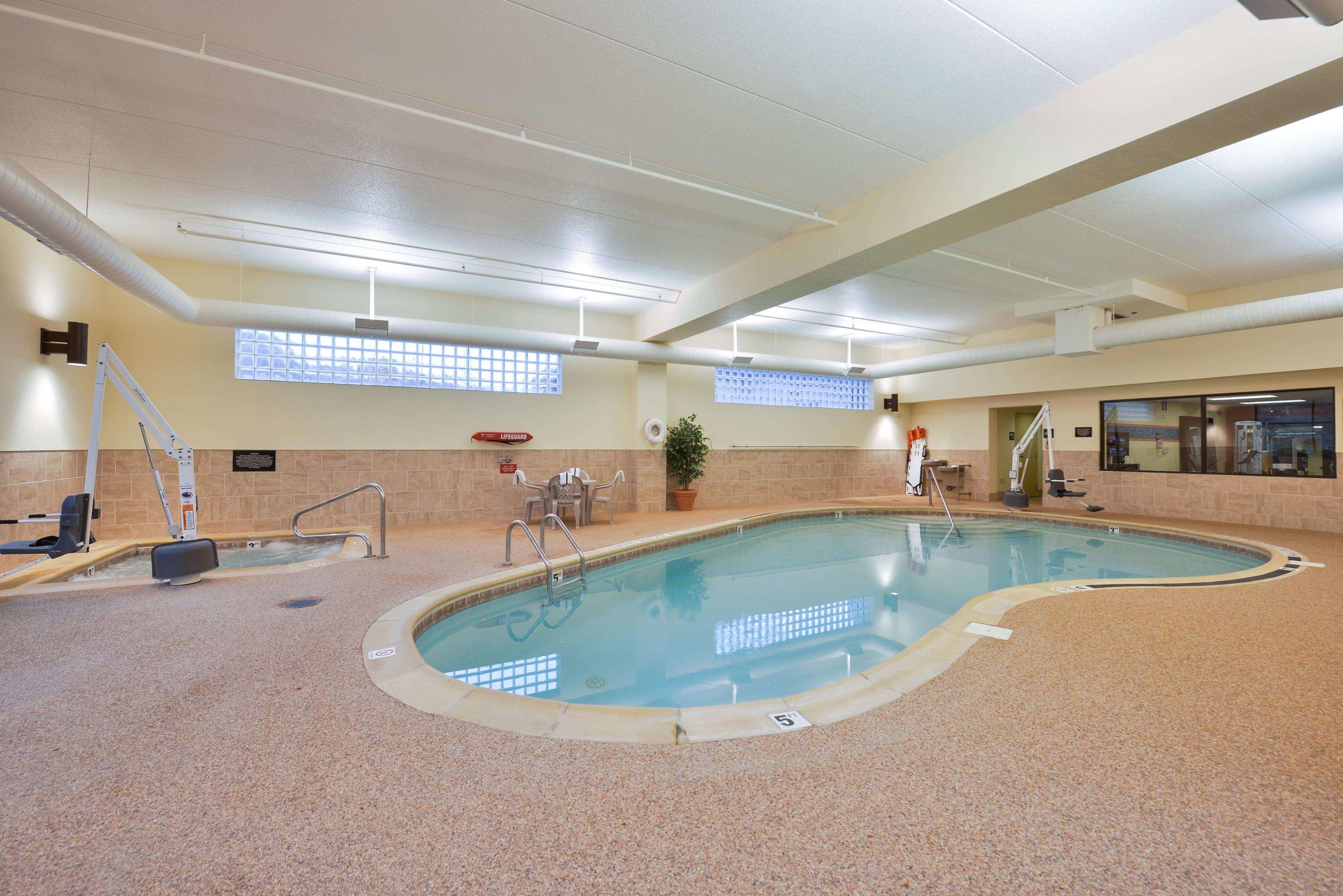 Hampton Inn Pittsburgh-Mcknight Rd. — photo 5
