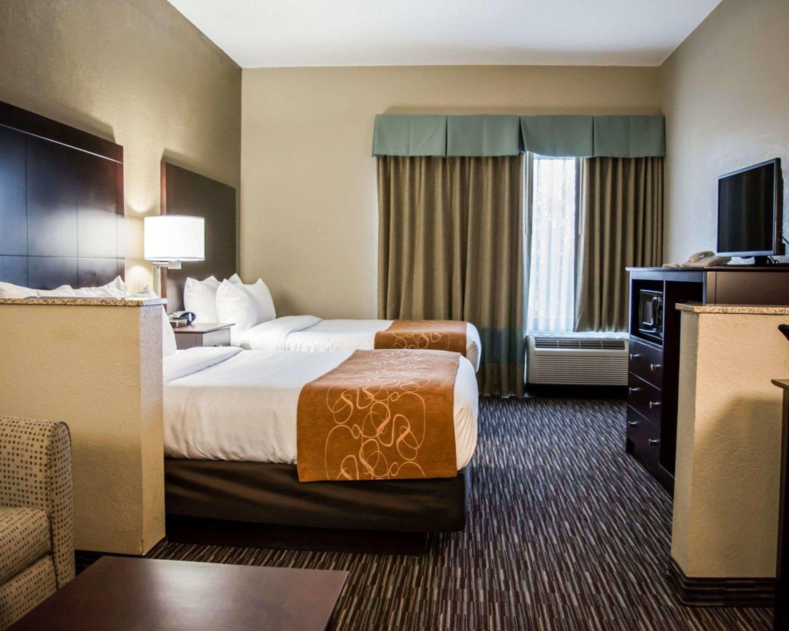 Comfort Suites Clearwater Bay — photo 5