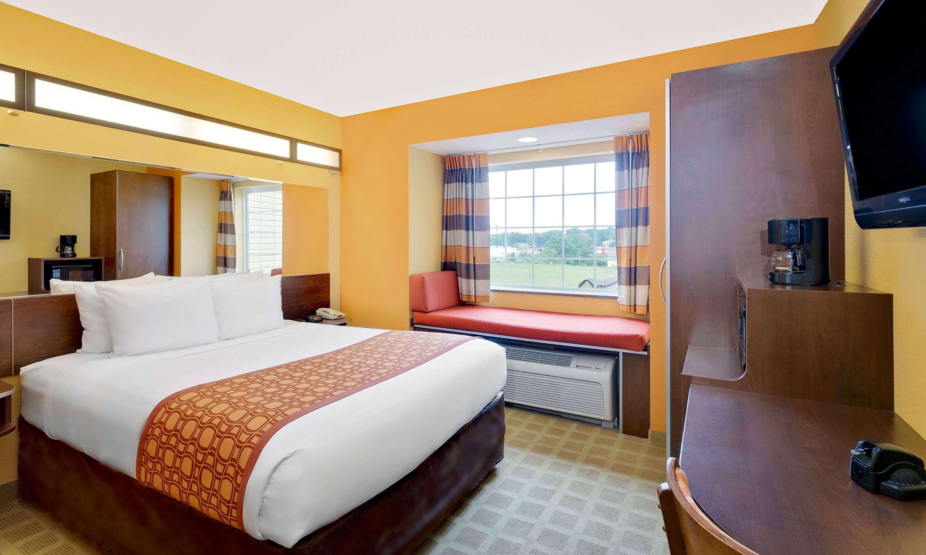 Microtel Inn & Suites Princeton — photo 5