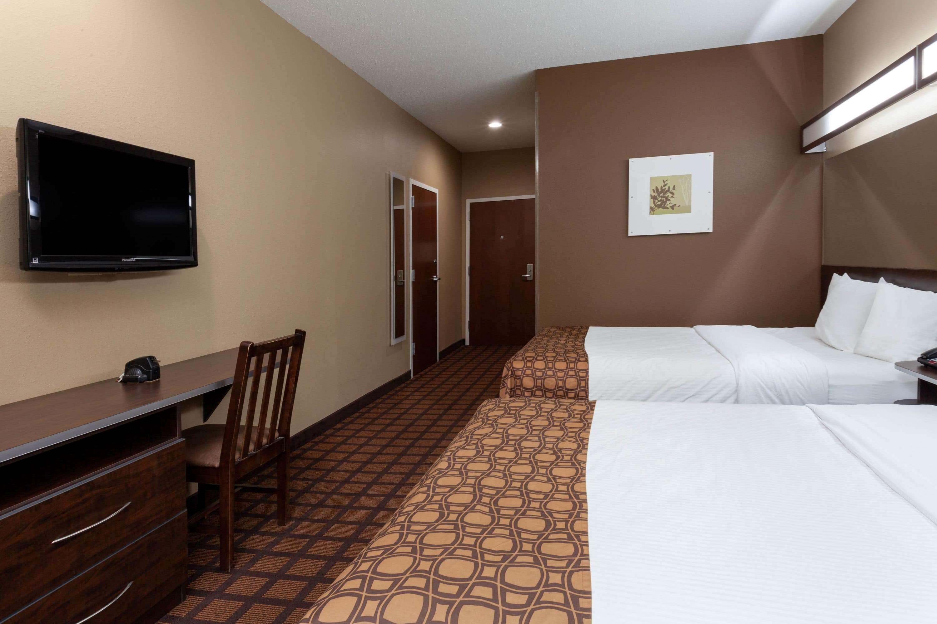 Microtel Inn And Suites Fort Jackson — photo 4