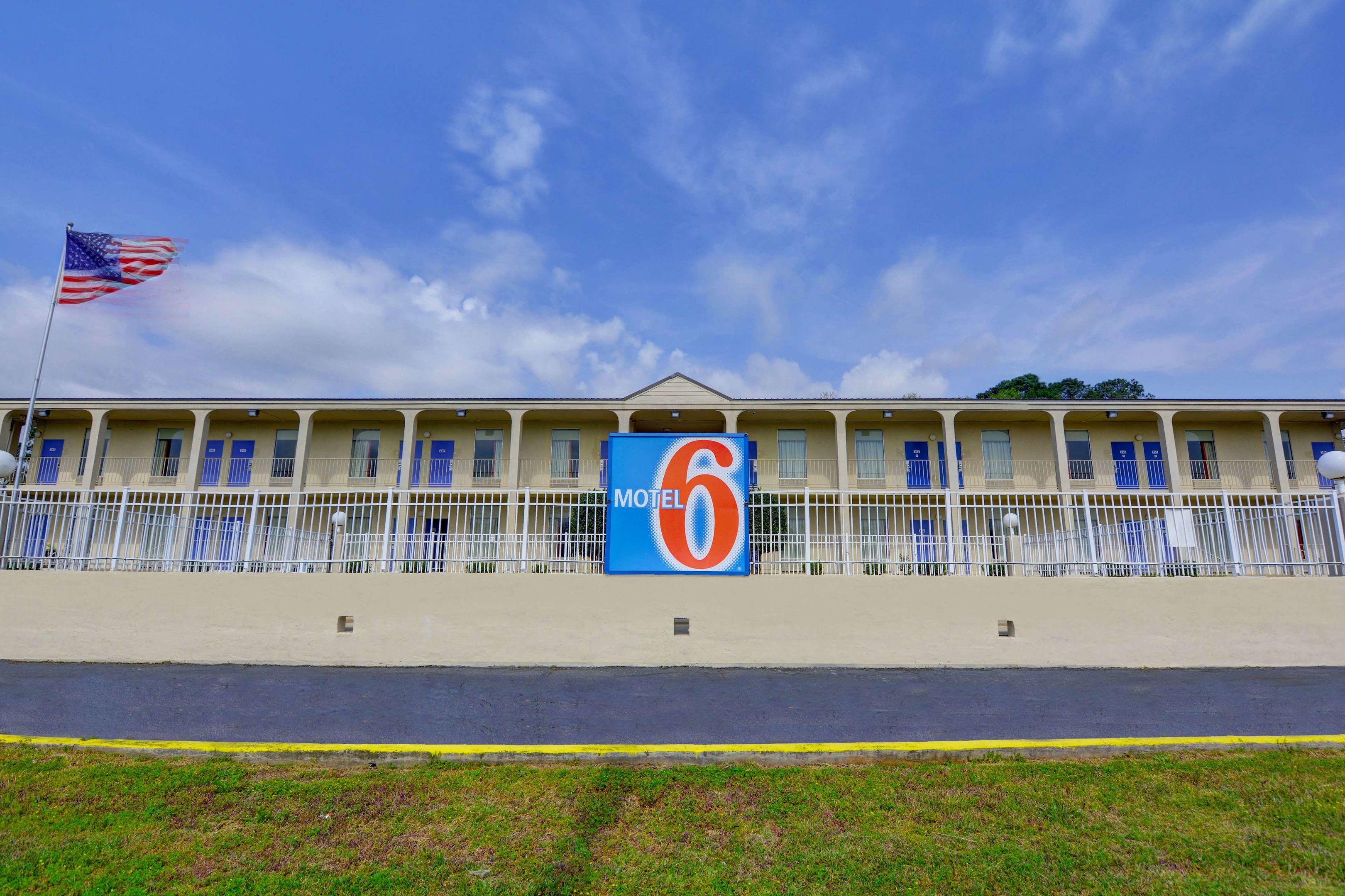 Motel 6 Americus — photo 4