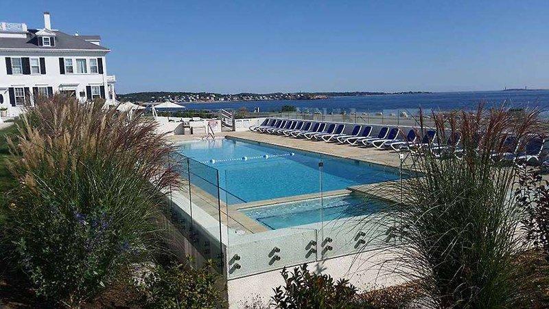Ocean House Hotel at Bass Rocks — photo 5