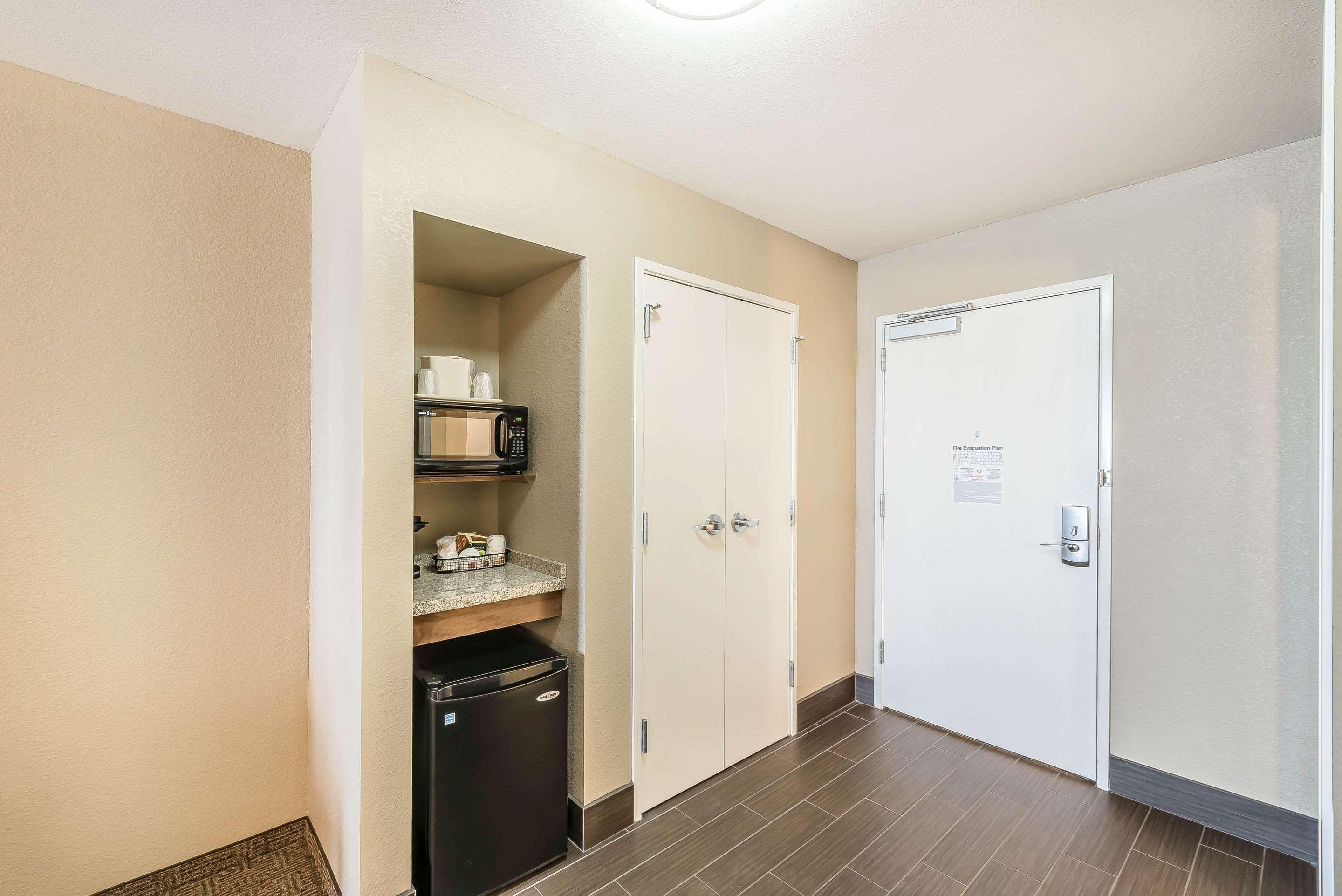 Comfort Inn & Suites Sidney — photo 5