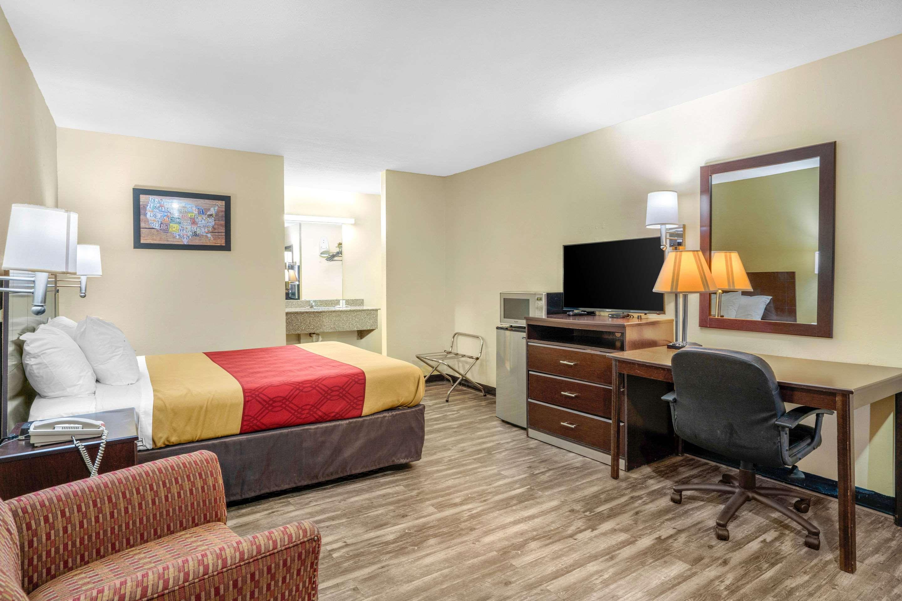Econo Lodge Rolla — photo 4