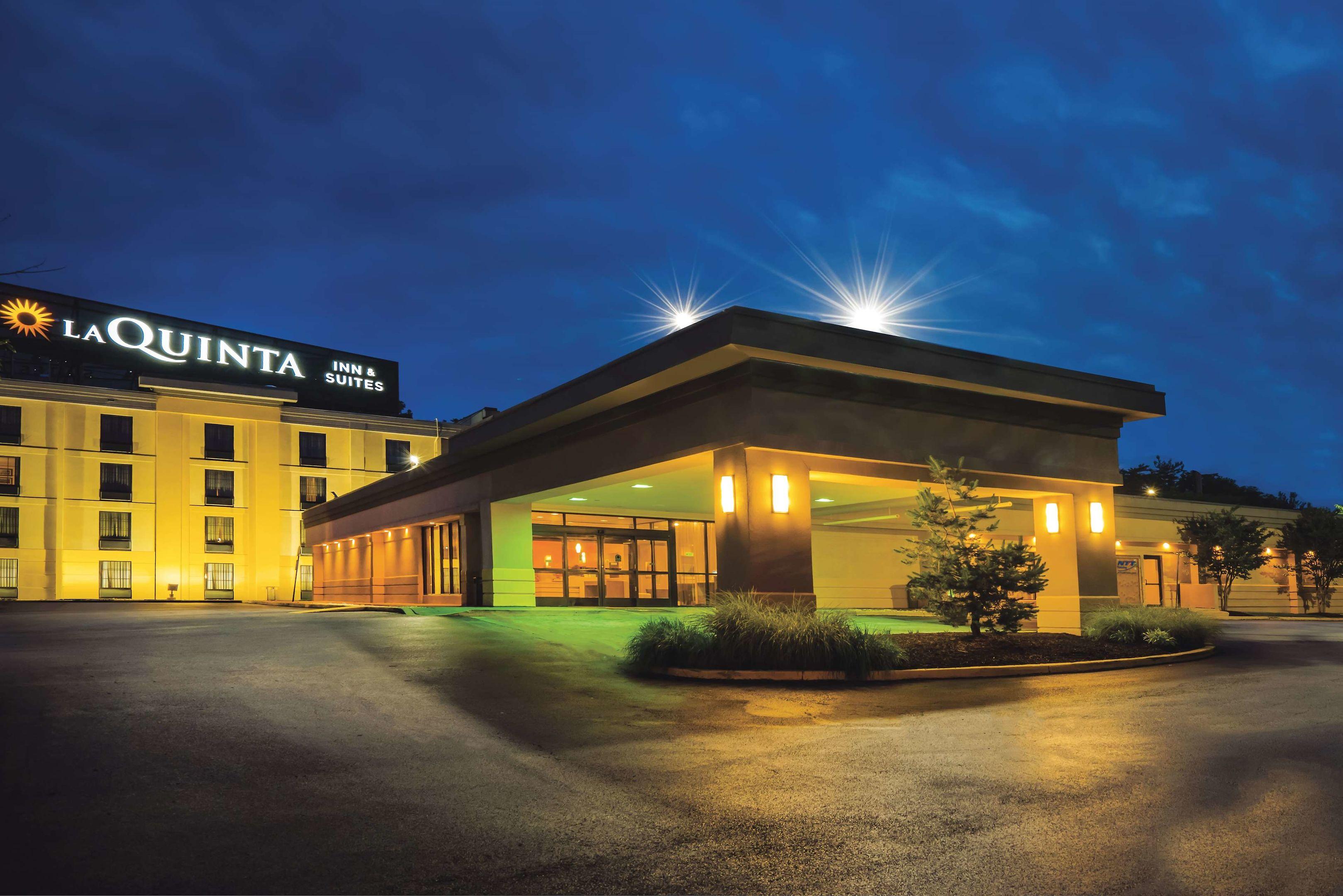 La Quinta Inn & Suites Baltimore South Glen Burnie — photo 3