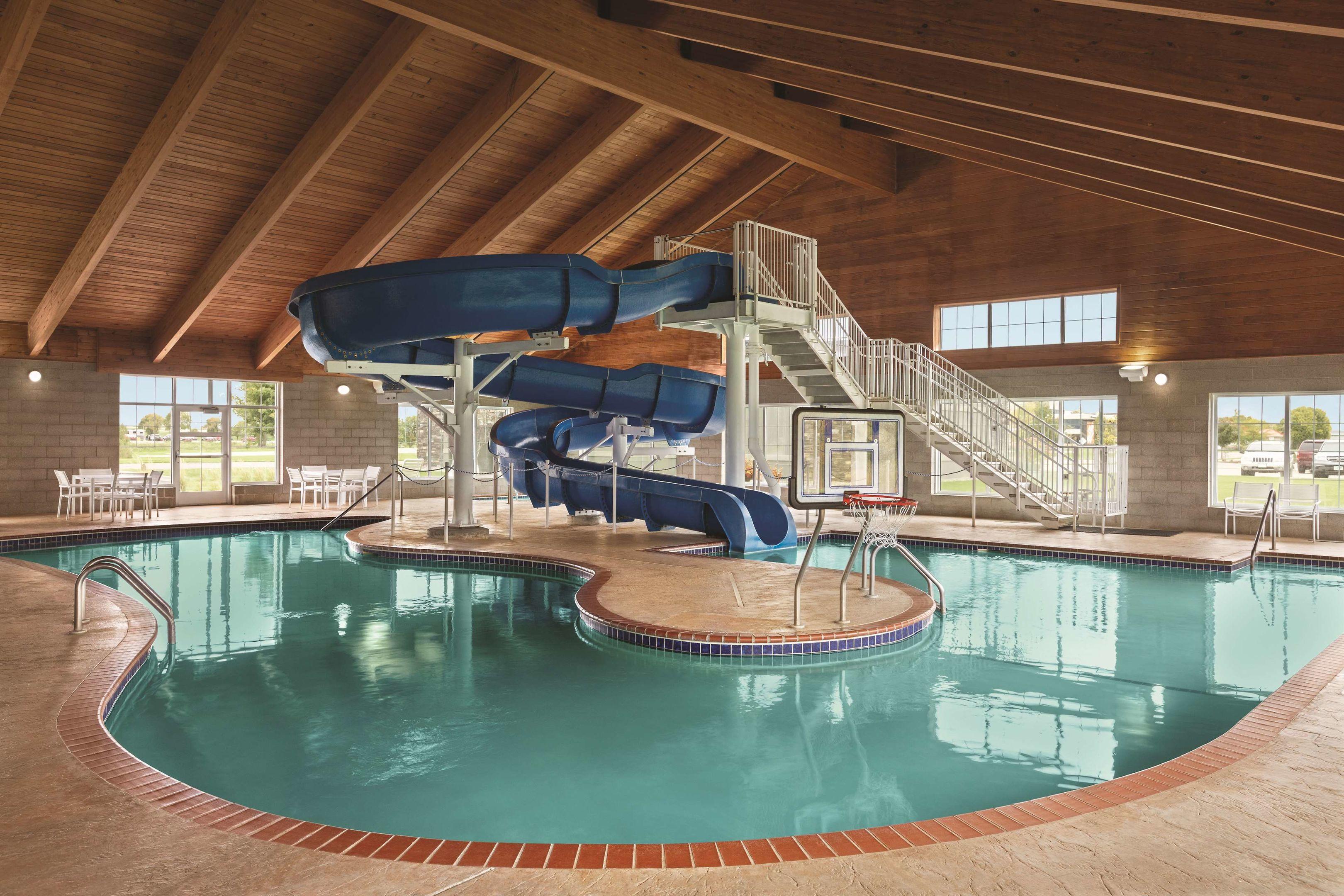 Country Inn & Suites by Radisson, Willmar, MN — photo 5