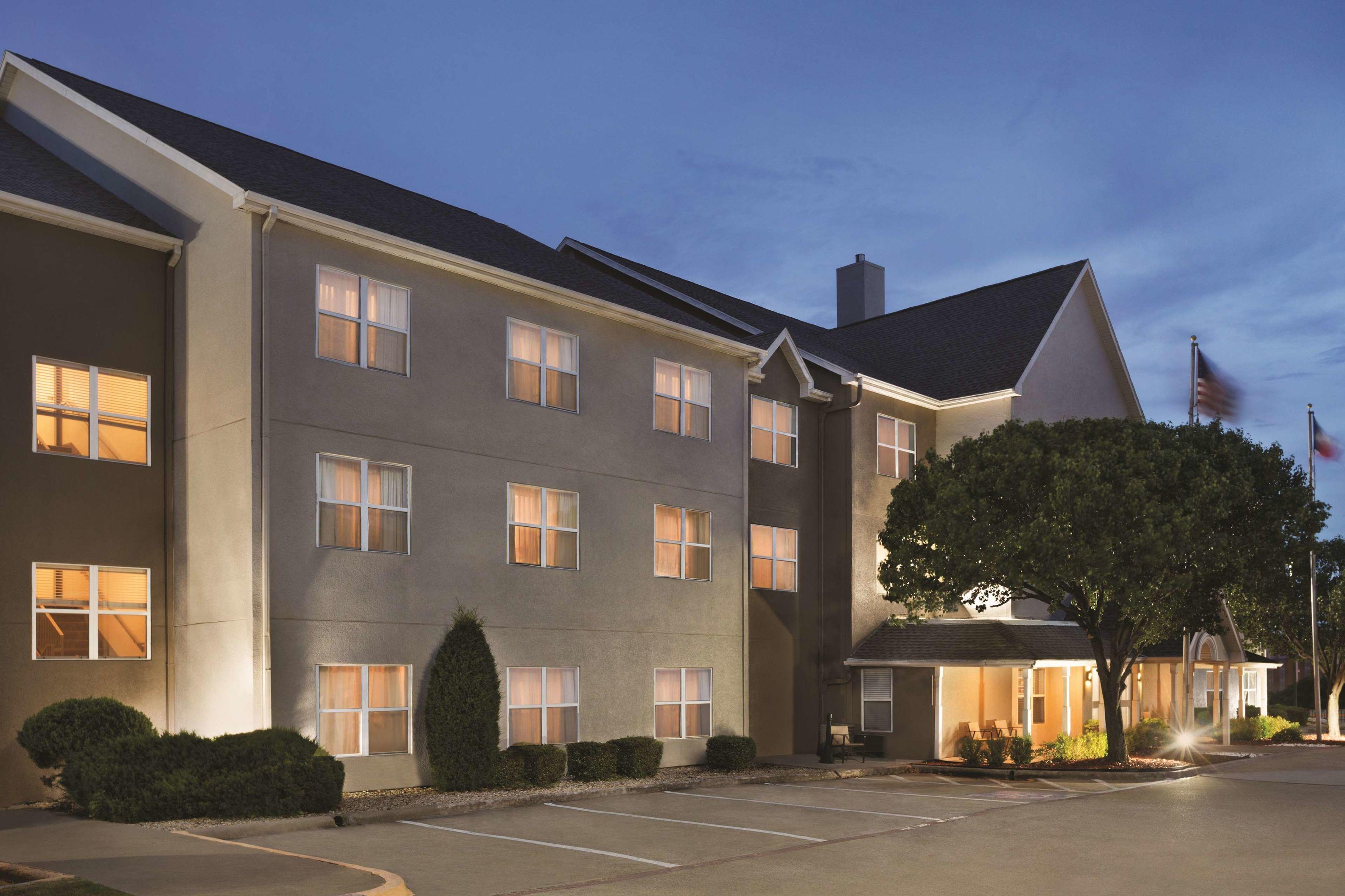Country Inn & Suites by Radisson, Lewisville, TX — photo 4