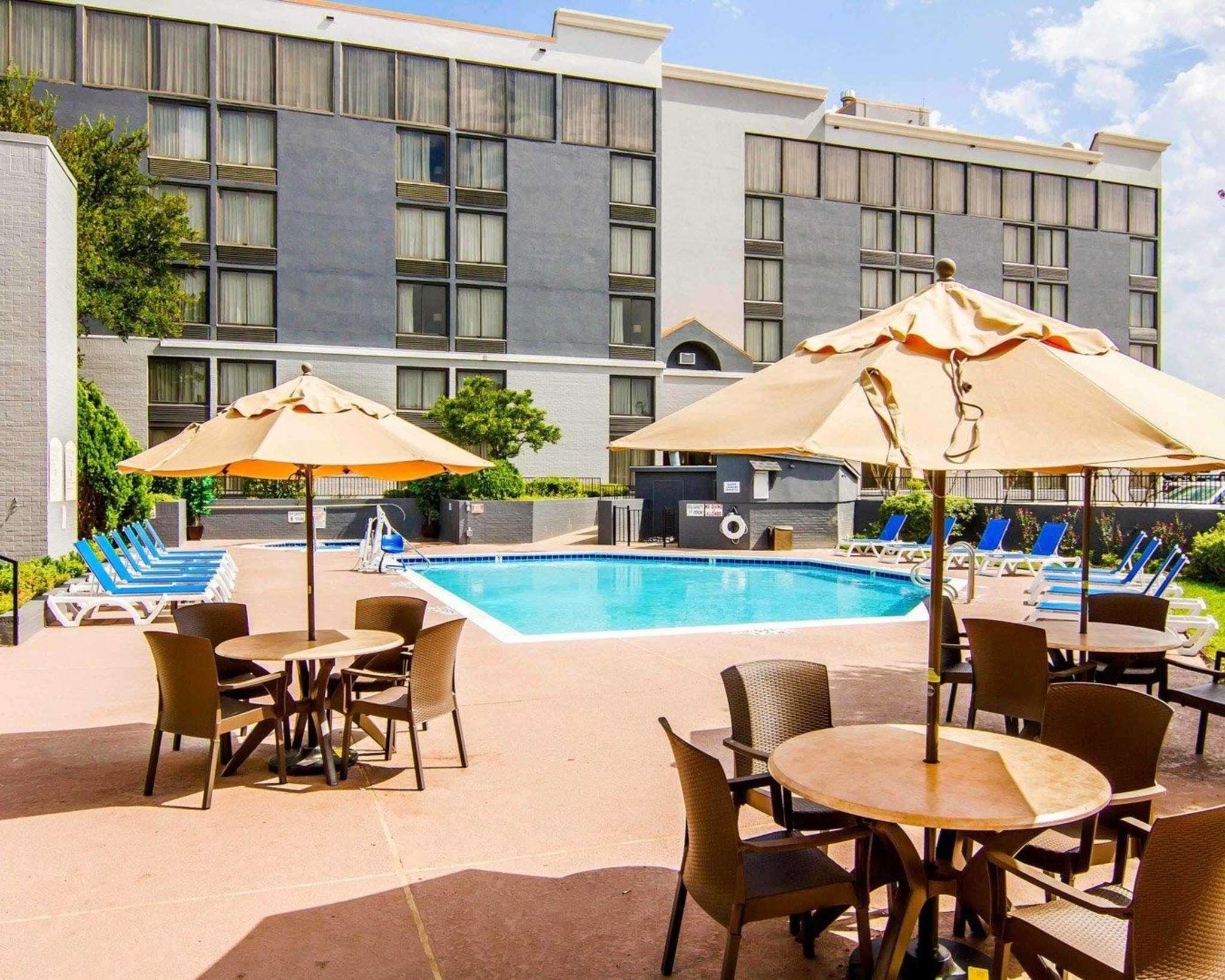 Comfort Inn & Suites Plano East — photo 4