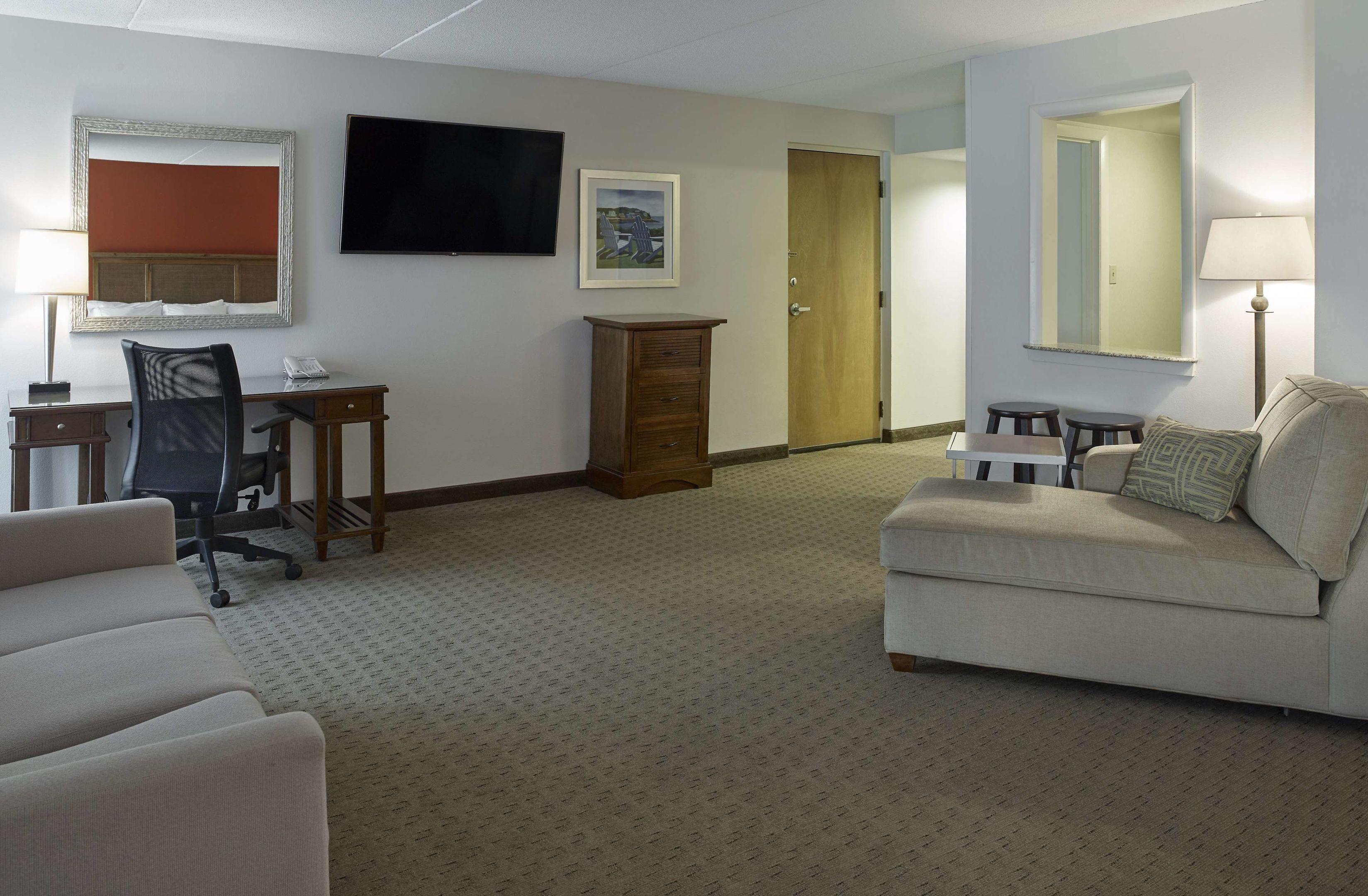 Hampton Inn Portland Airport — photo 5