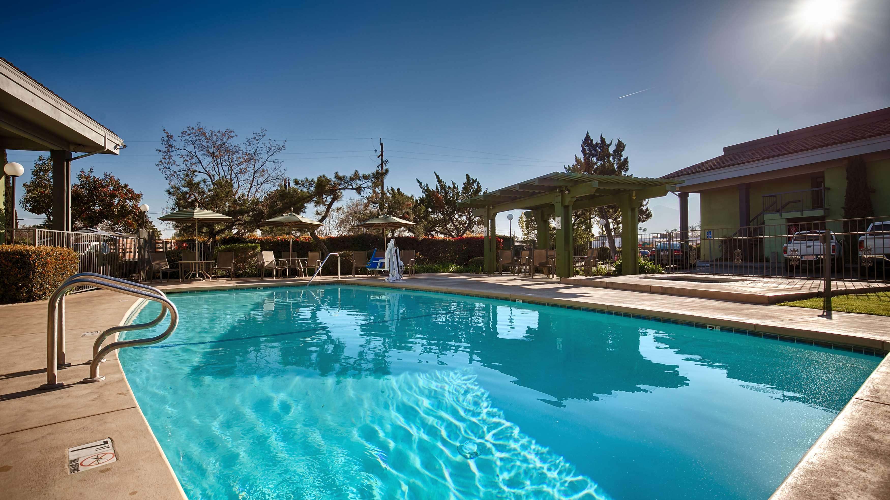 Best Western Village Inn — photo 4