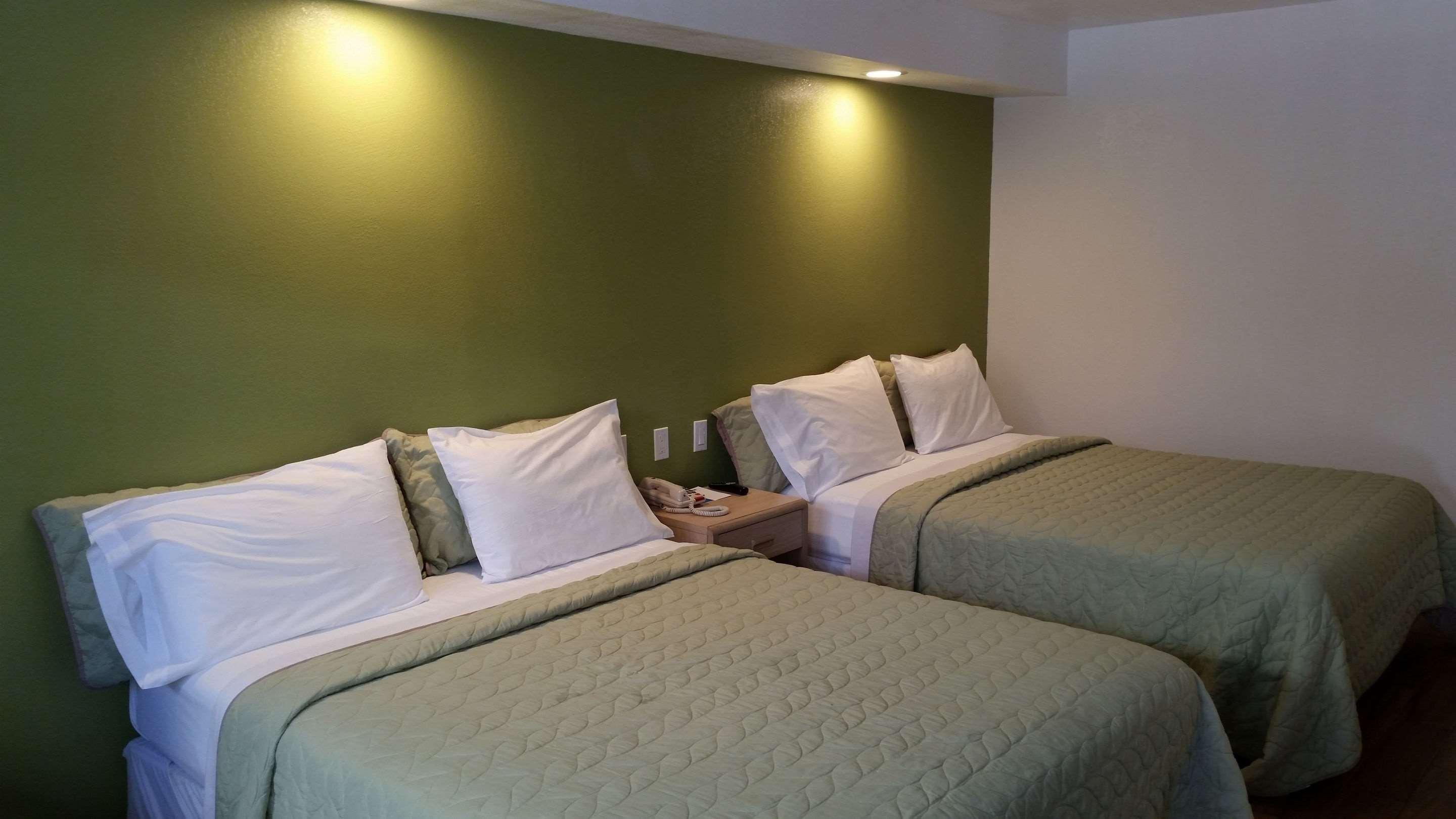 Rodeway Inn Civic Center — photo 4