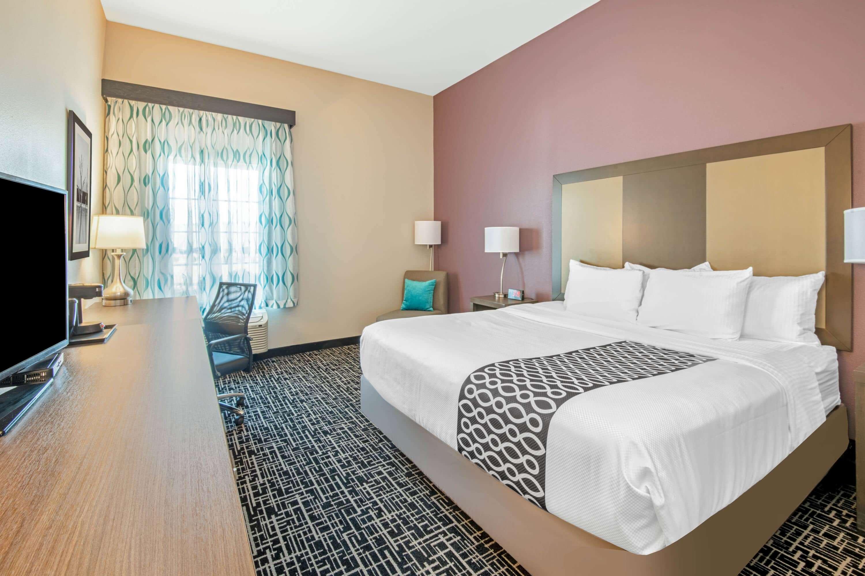 La Quinta Inn & Suites Weatherford OK — photo 4