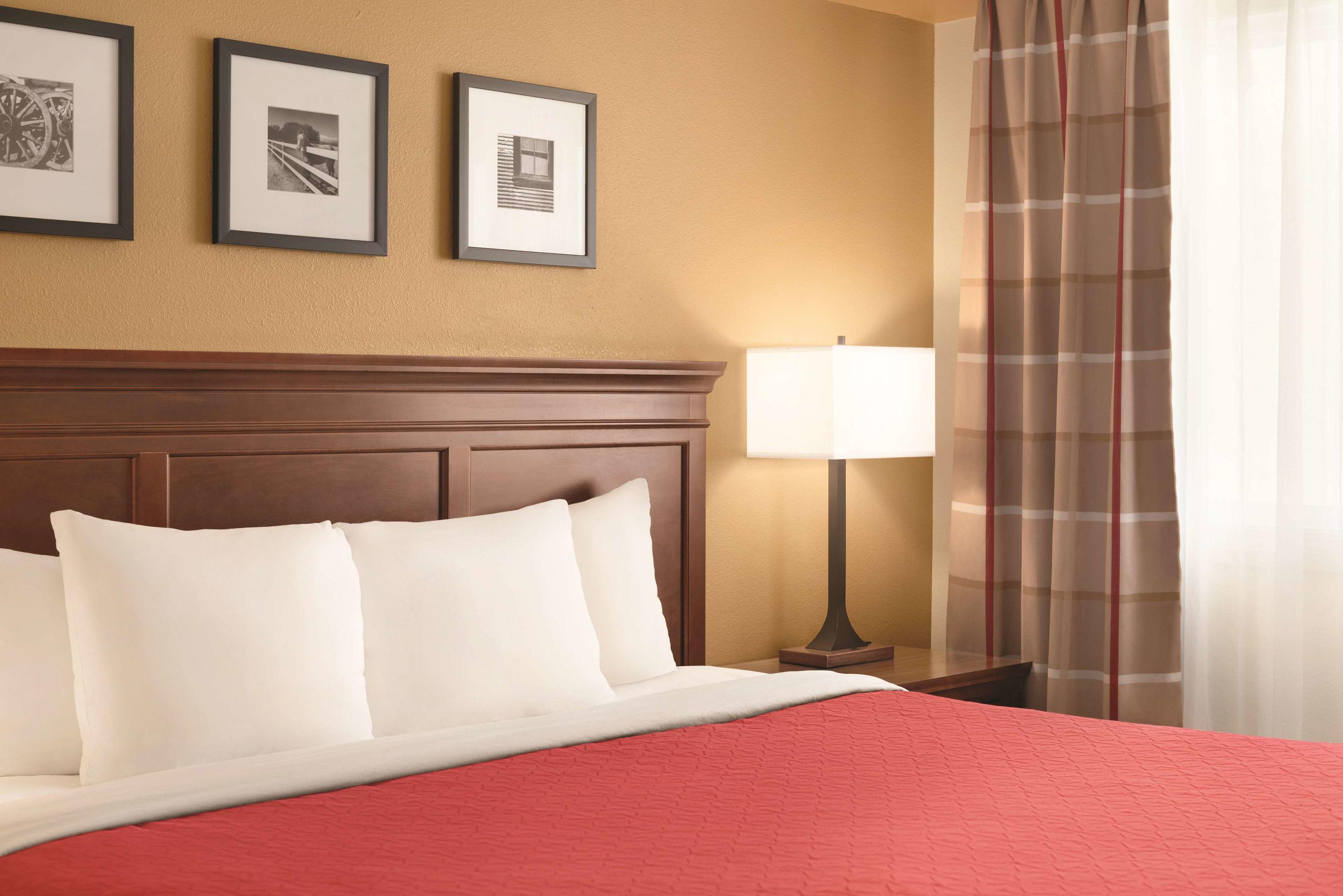 Country Inn & Suites by Radisson, Saskatoon, SK — photo 4