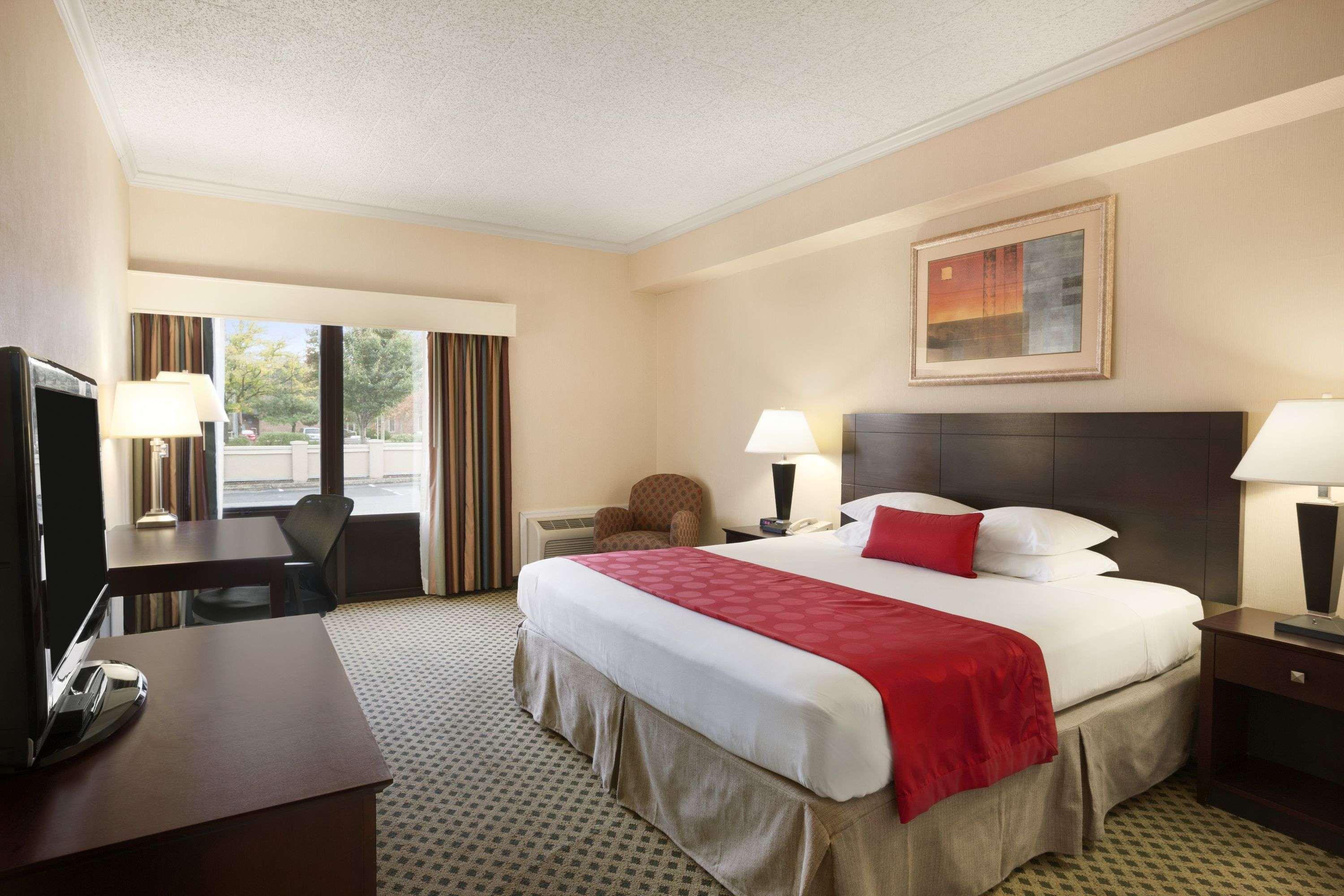 Ramada by Wyndham Newark / Wilmington — photo 4