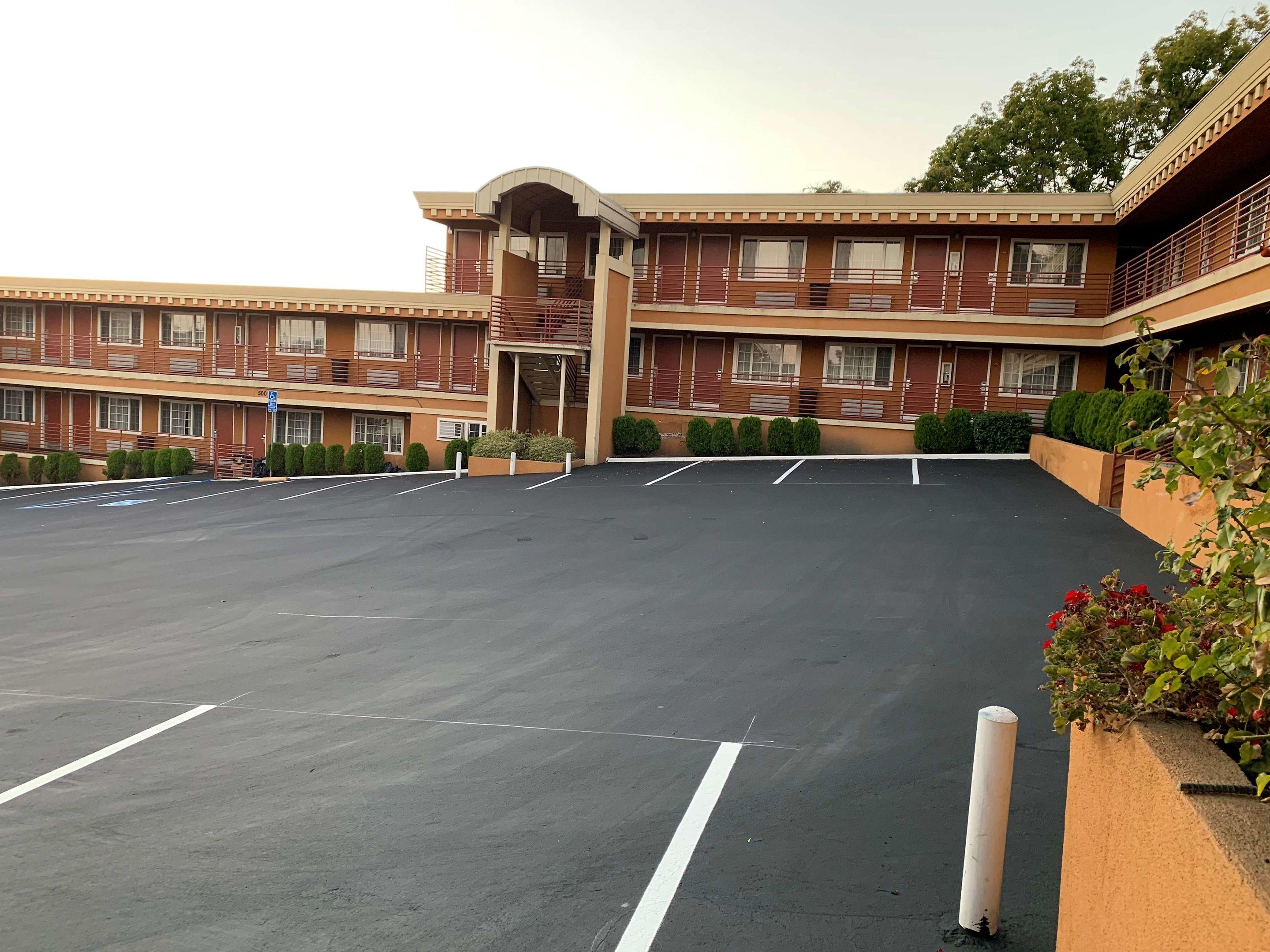 Budget Inn of Hayward — photo 5