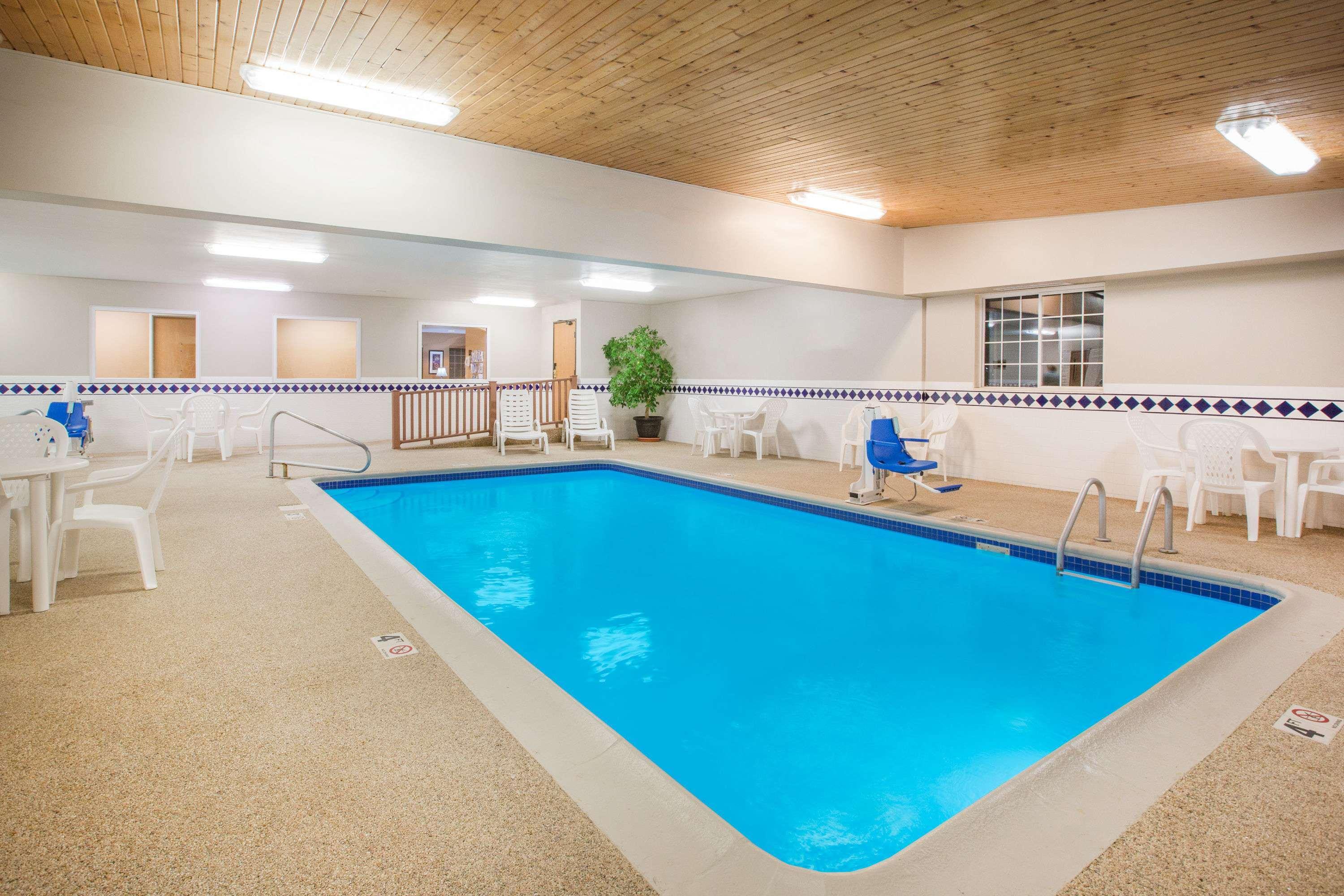 Ramada Spirit Lake/Okoboji — photo 4
