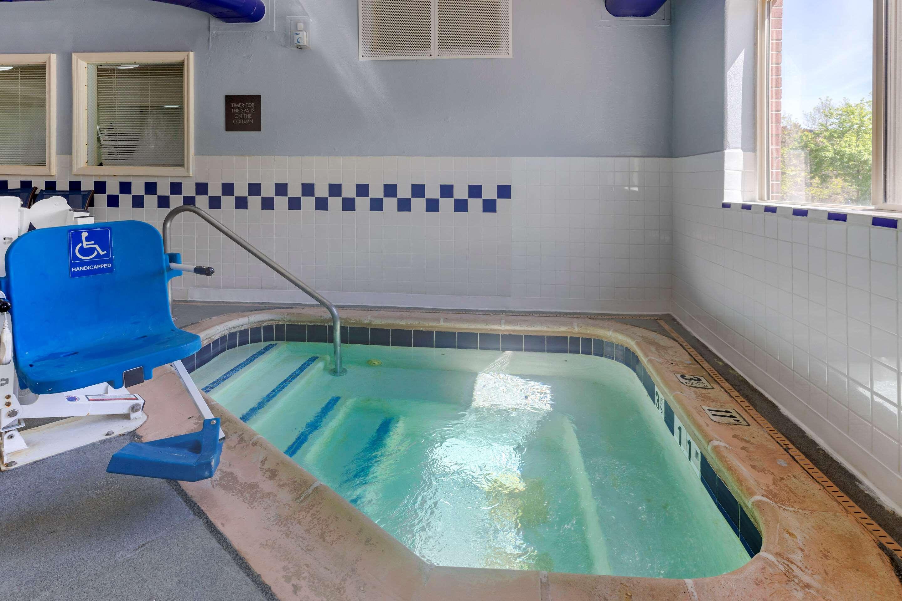 Comfort Suites Lakewood - Denver — photo 4
