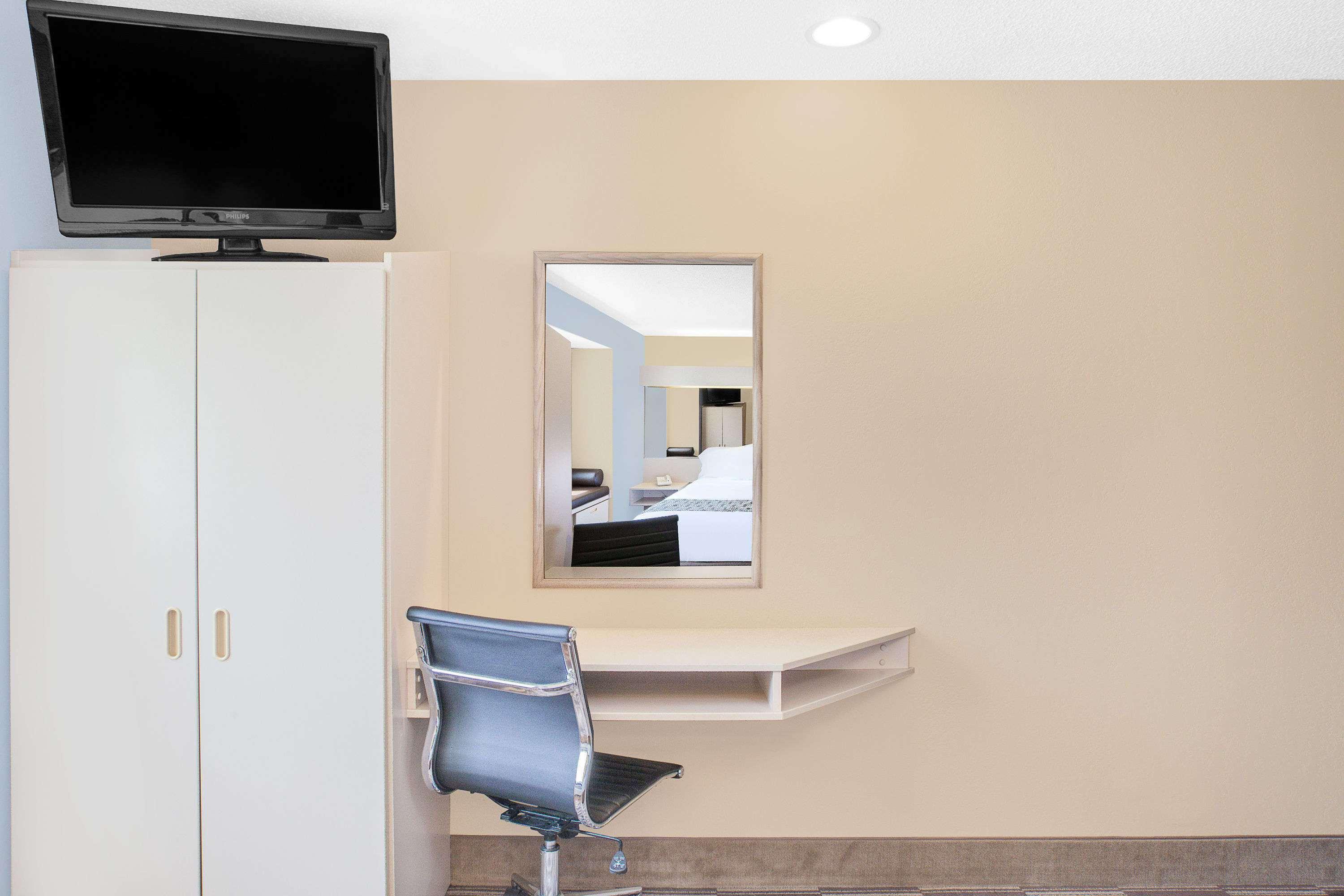 Microtel Inn & Suites by Wyndham Clear Lake — photo 5