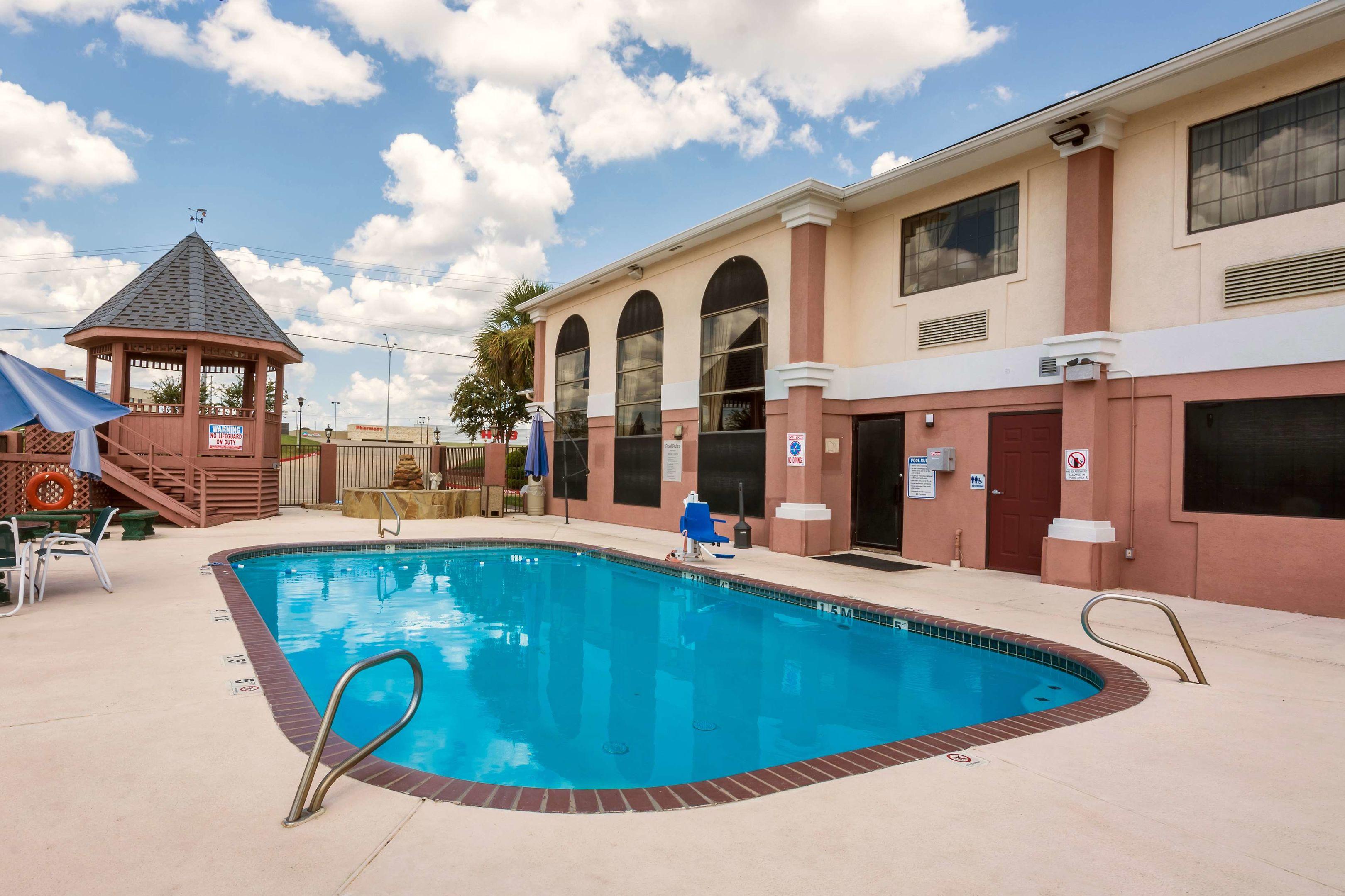 Palace Inn Brenham — photo 5