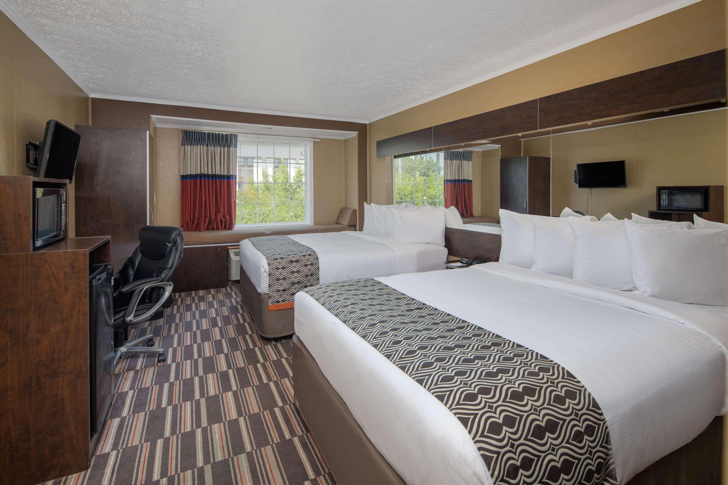 Microtel Inn Columbia — photo 5