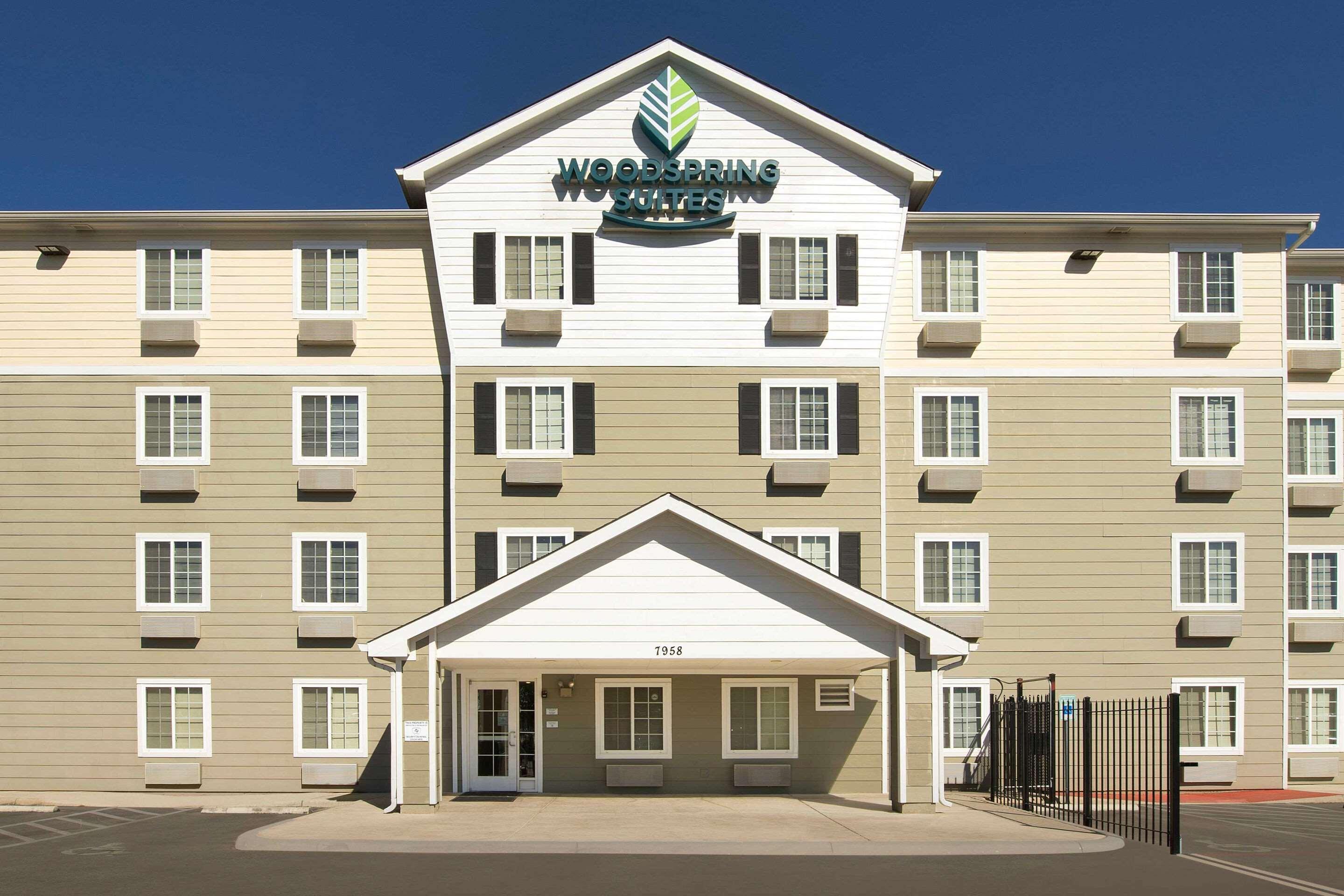 WoodSpring Suites San Antonio South — photo 3