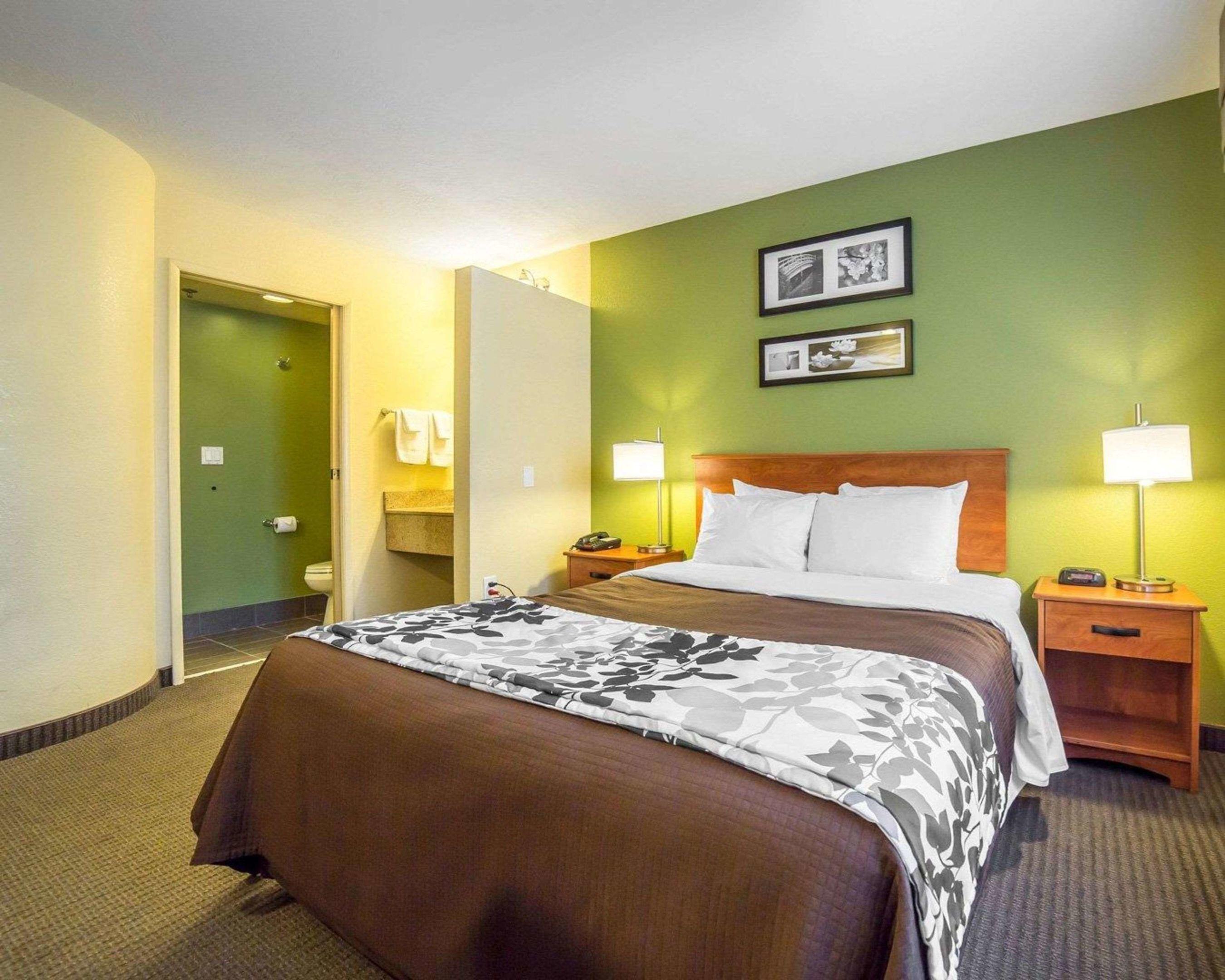 Sleep Inn — photo 4