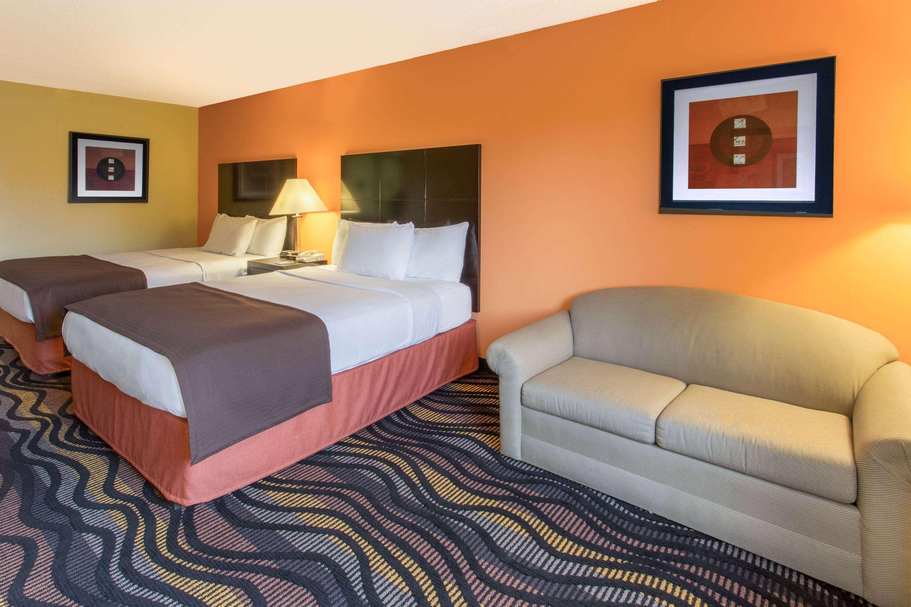 AmericInn Hotel & Suites Streator — photo 3