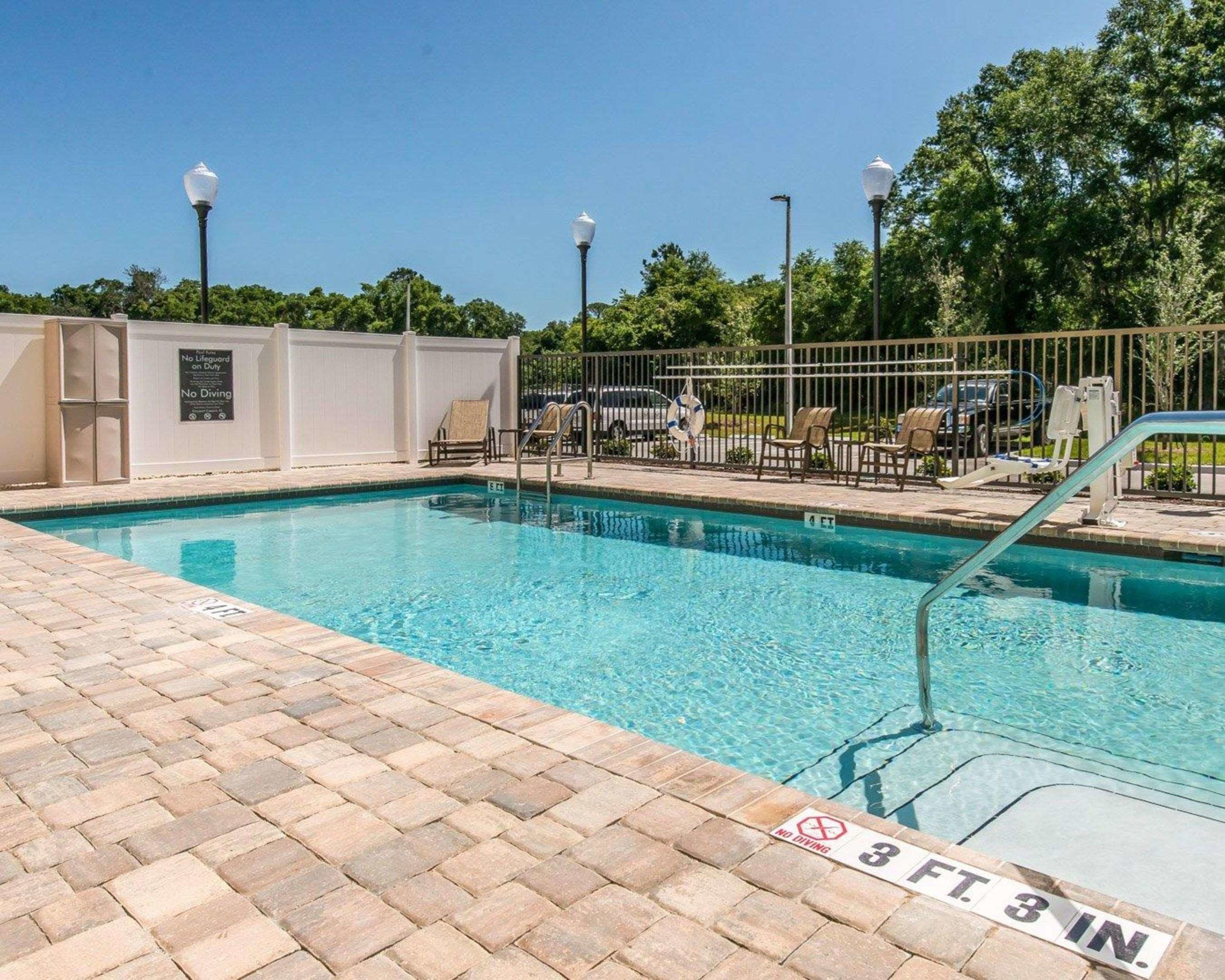 Comfort Suites Near Rainbow Springs — photo 5