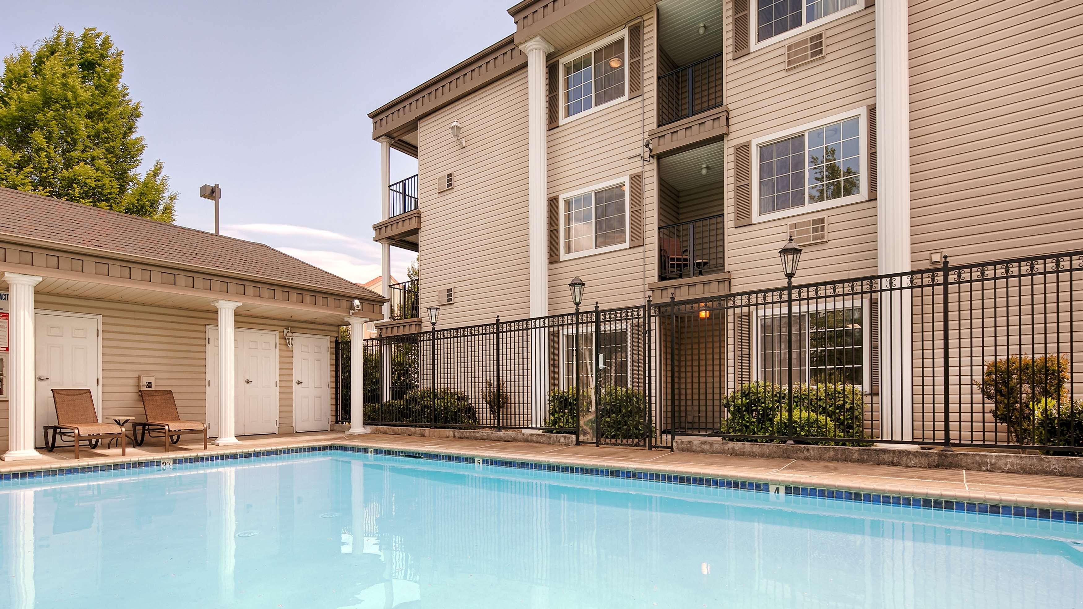 Best Western Grand Manor Inn — photo 4