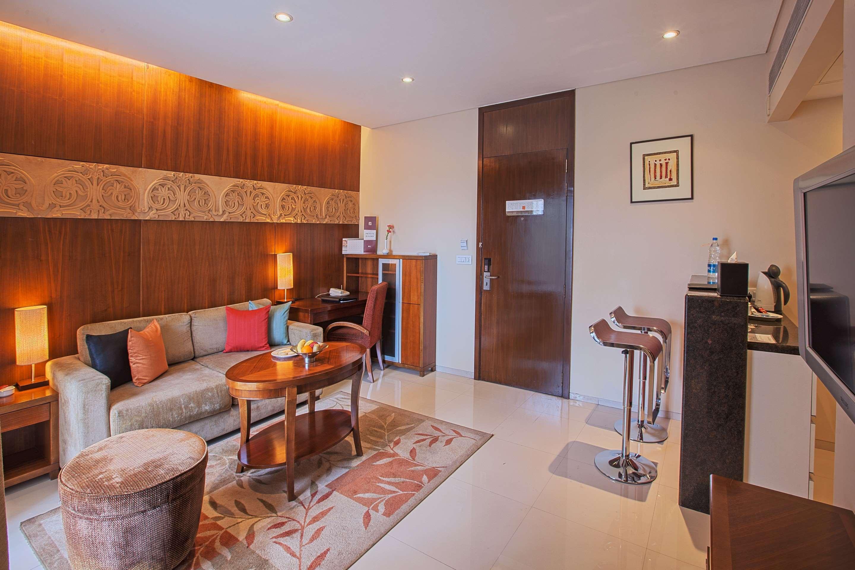 Oakwood Residence Naylor Road Pune — photo 3