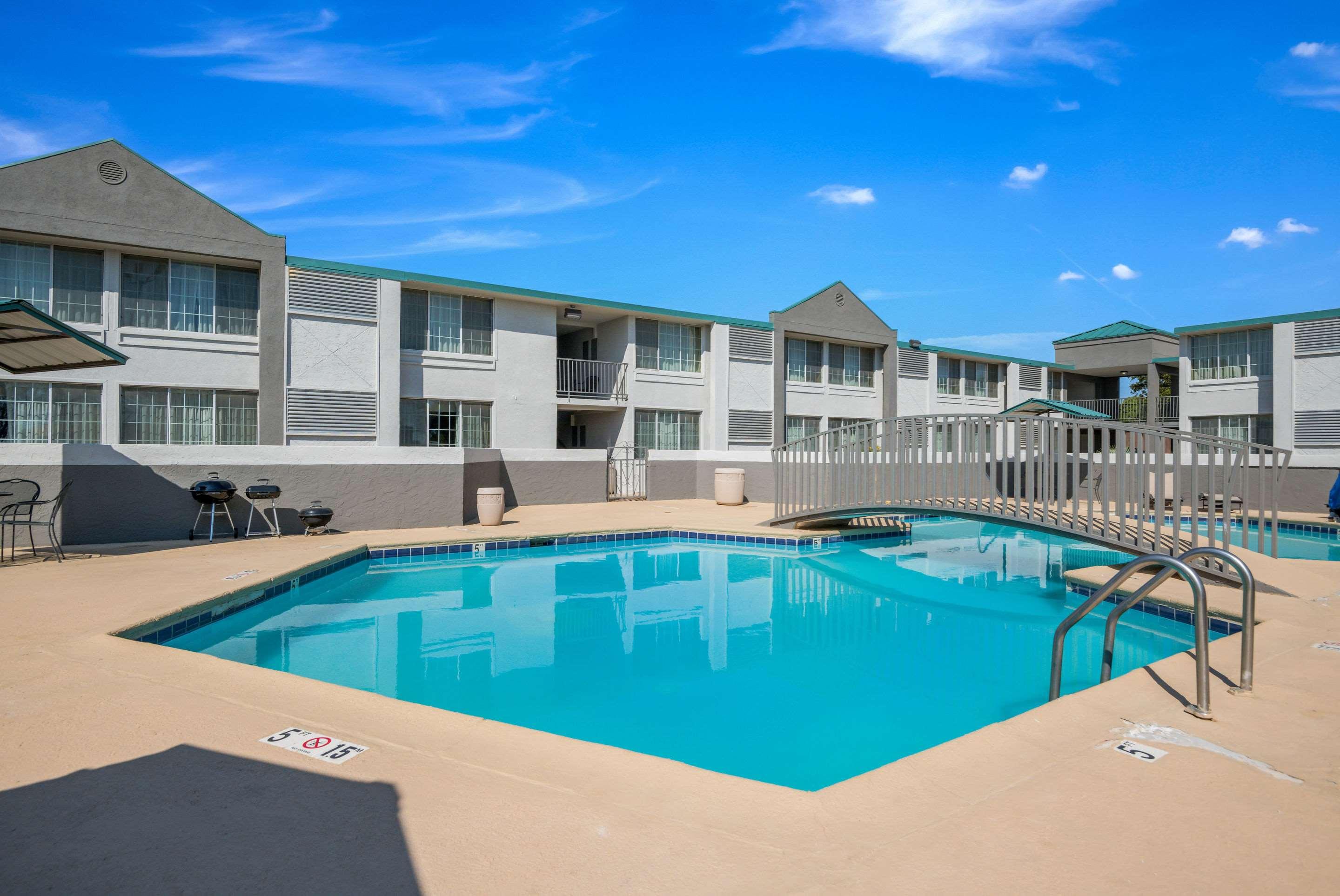 Quality Inn — photo 4
