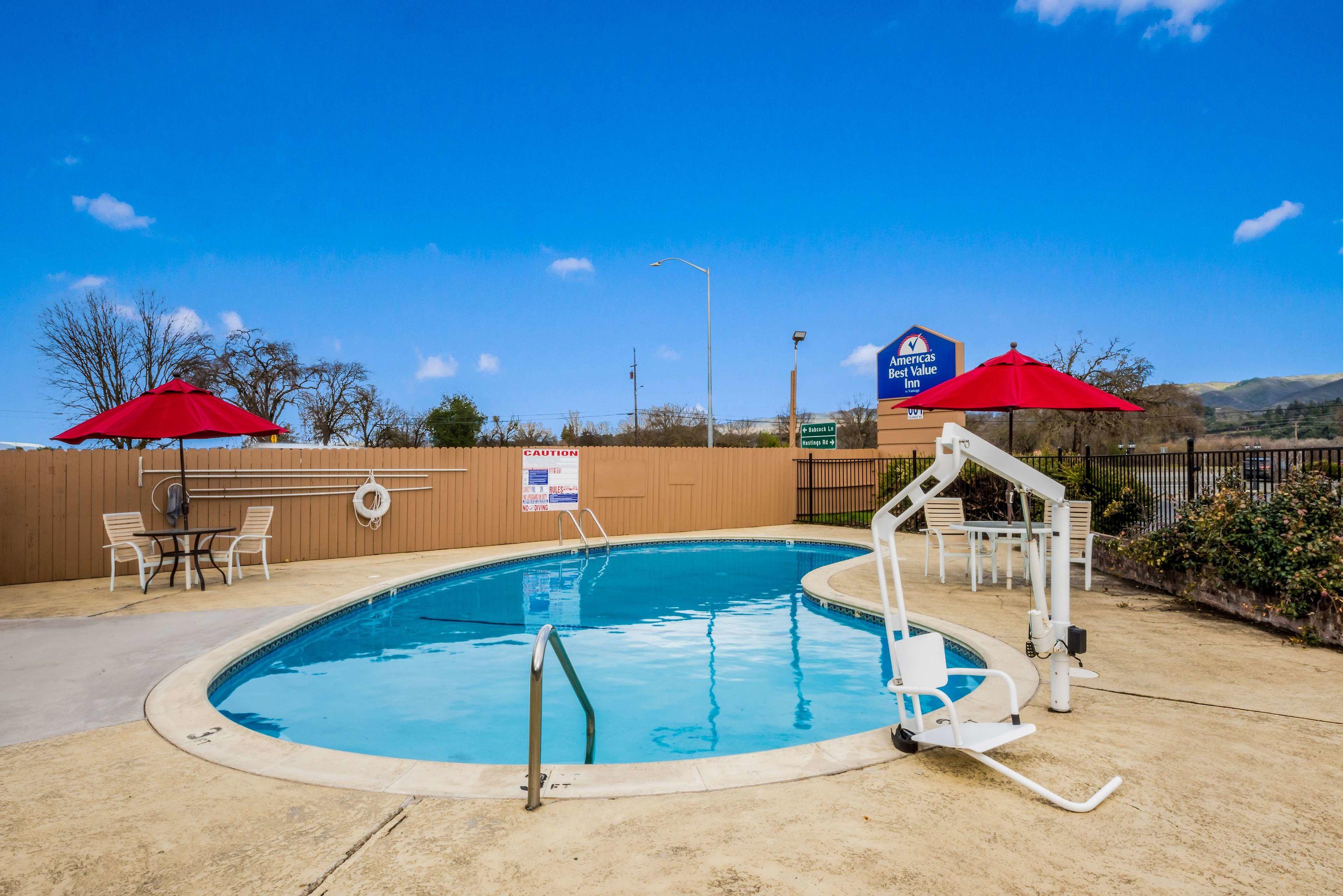 Americas Best Value Inn Ukiah — photo 3