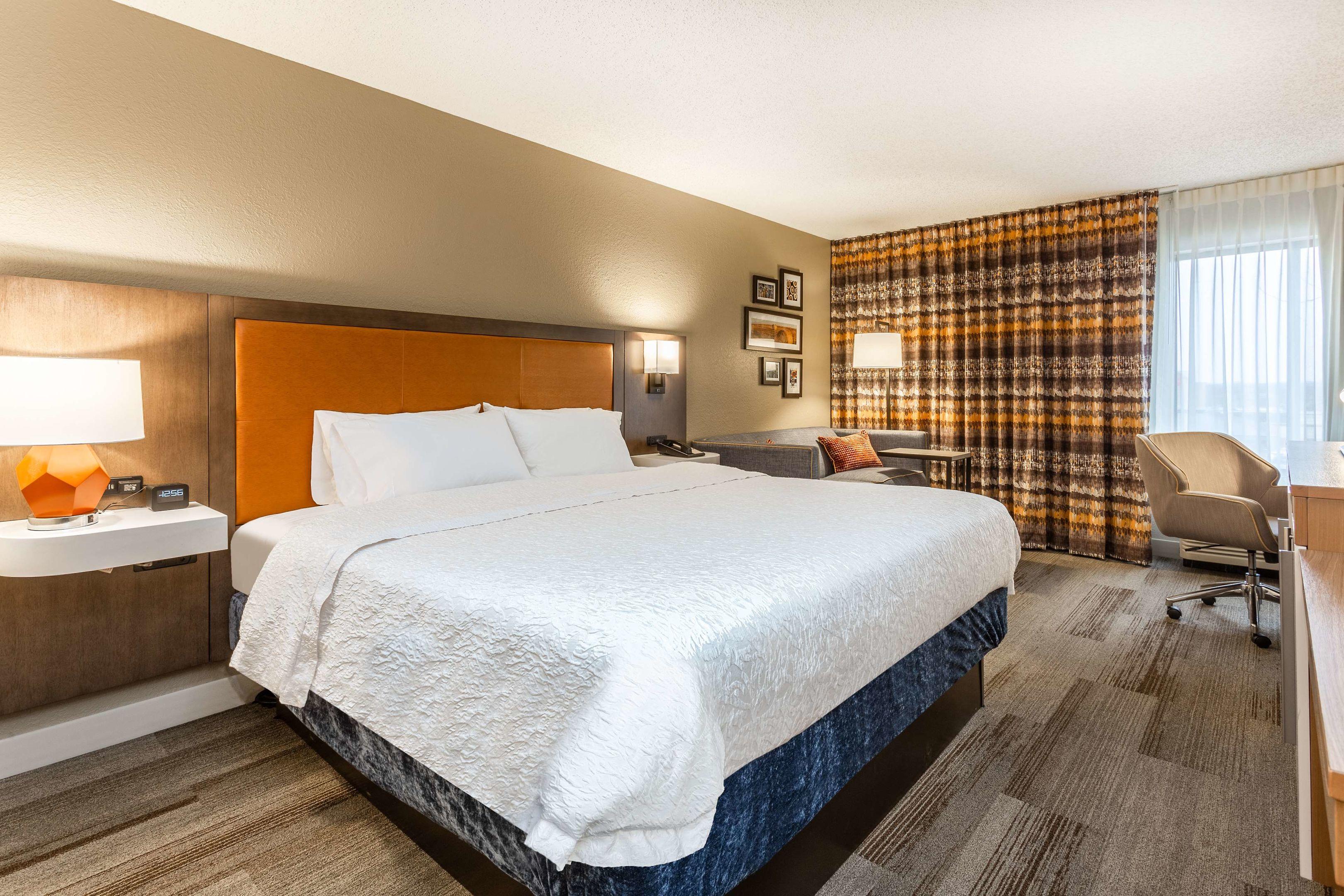 Hampton Inn Cedar Rapids — photo 5
