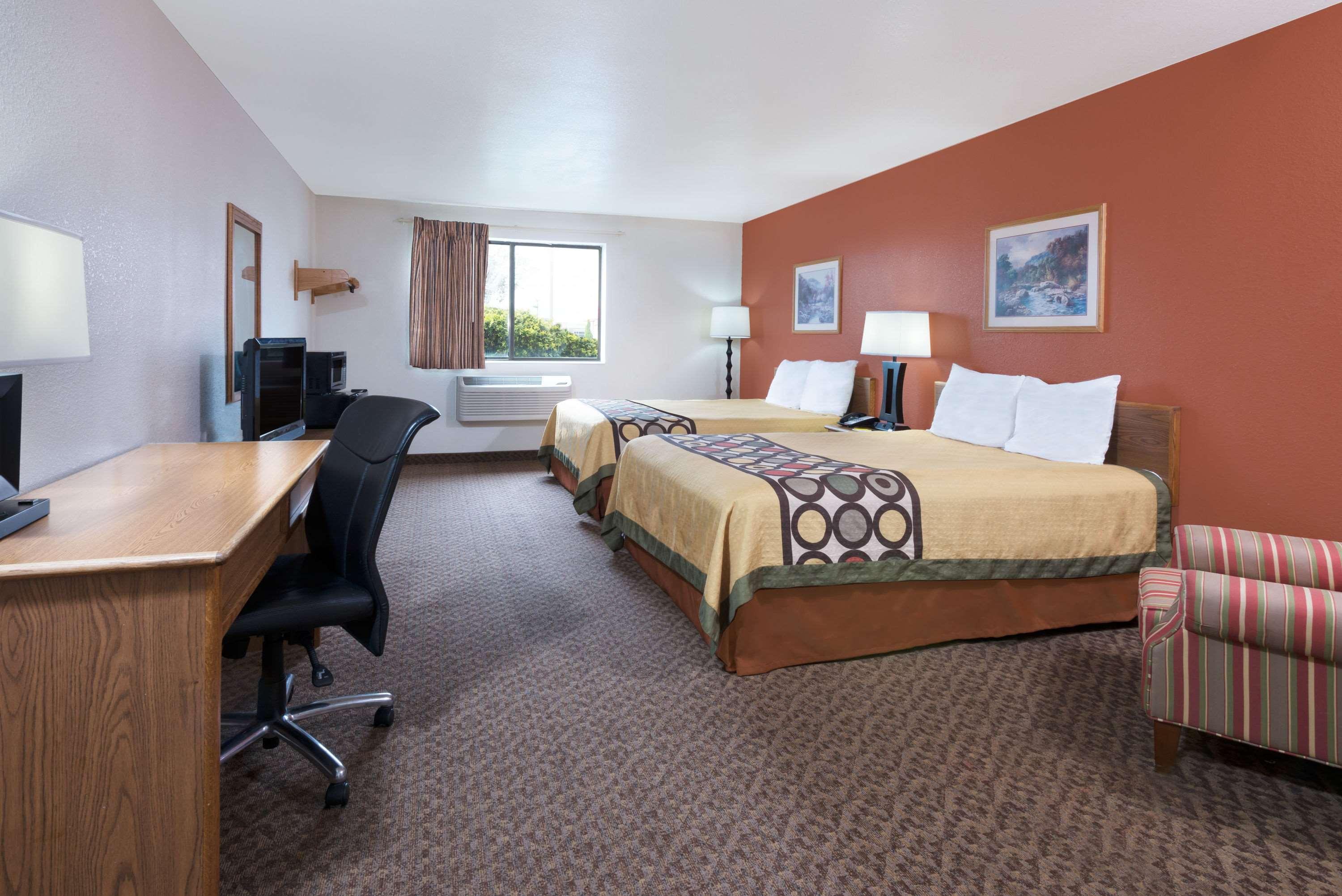 Super 8 by Wyndham Morgantown — photo 3