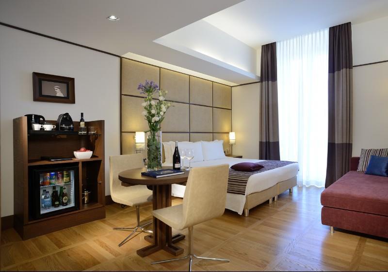 The Independent Hotel — photo 5