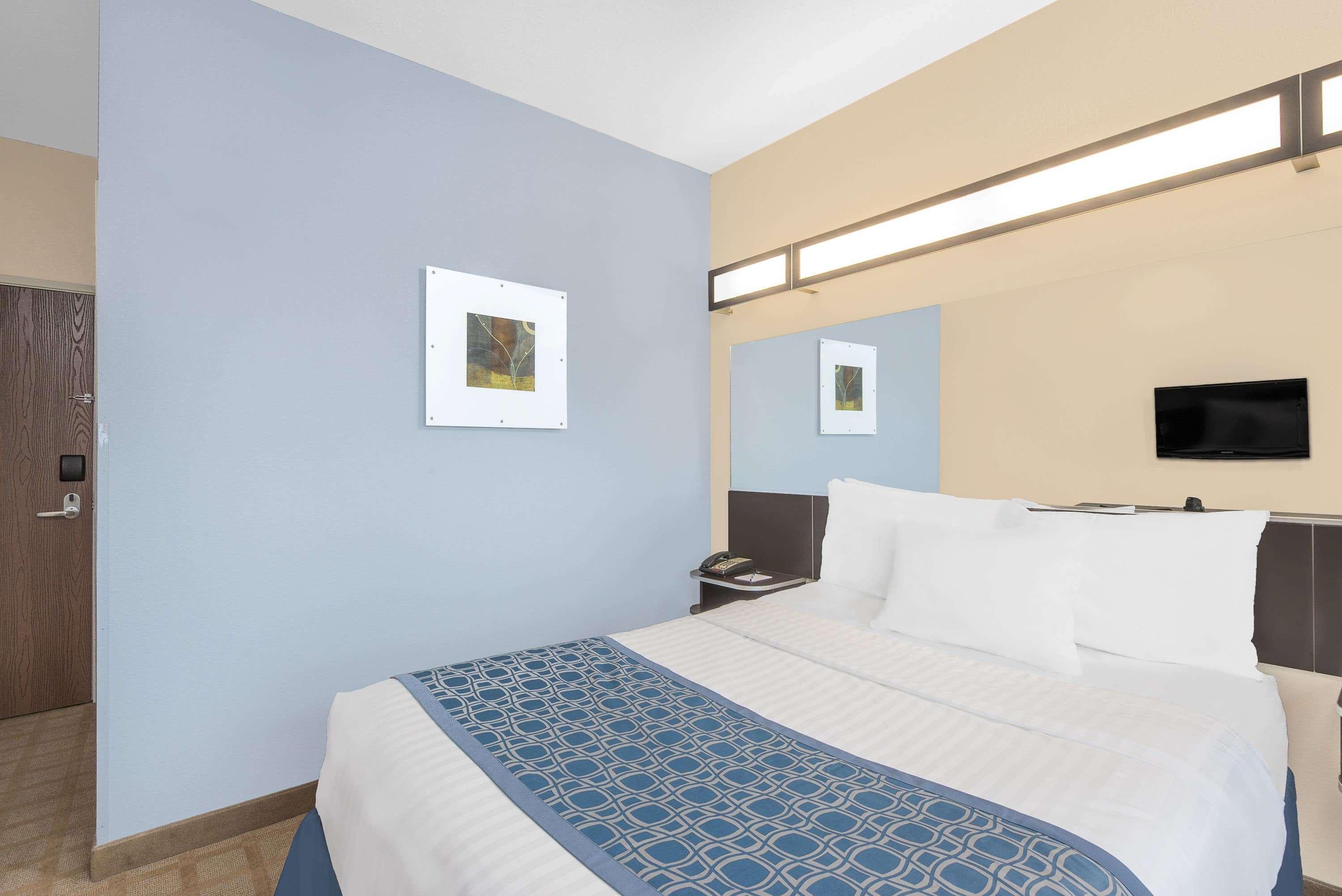 Microtel Inn & Suites Waynesburg — photo 5