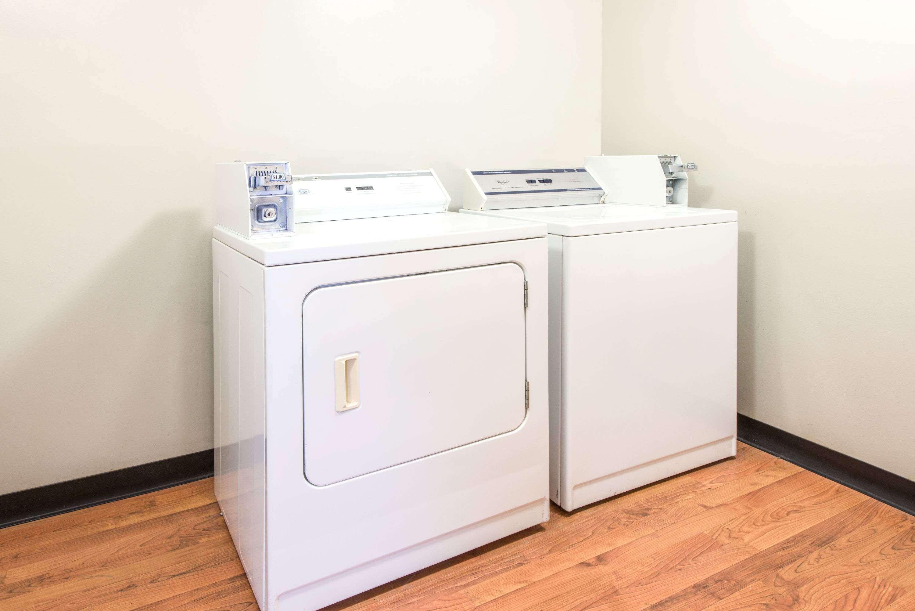 Super 8 by Wyndham Pevely — photo 5