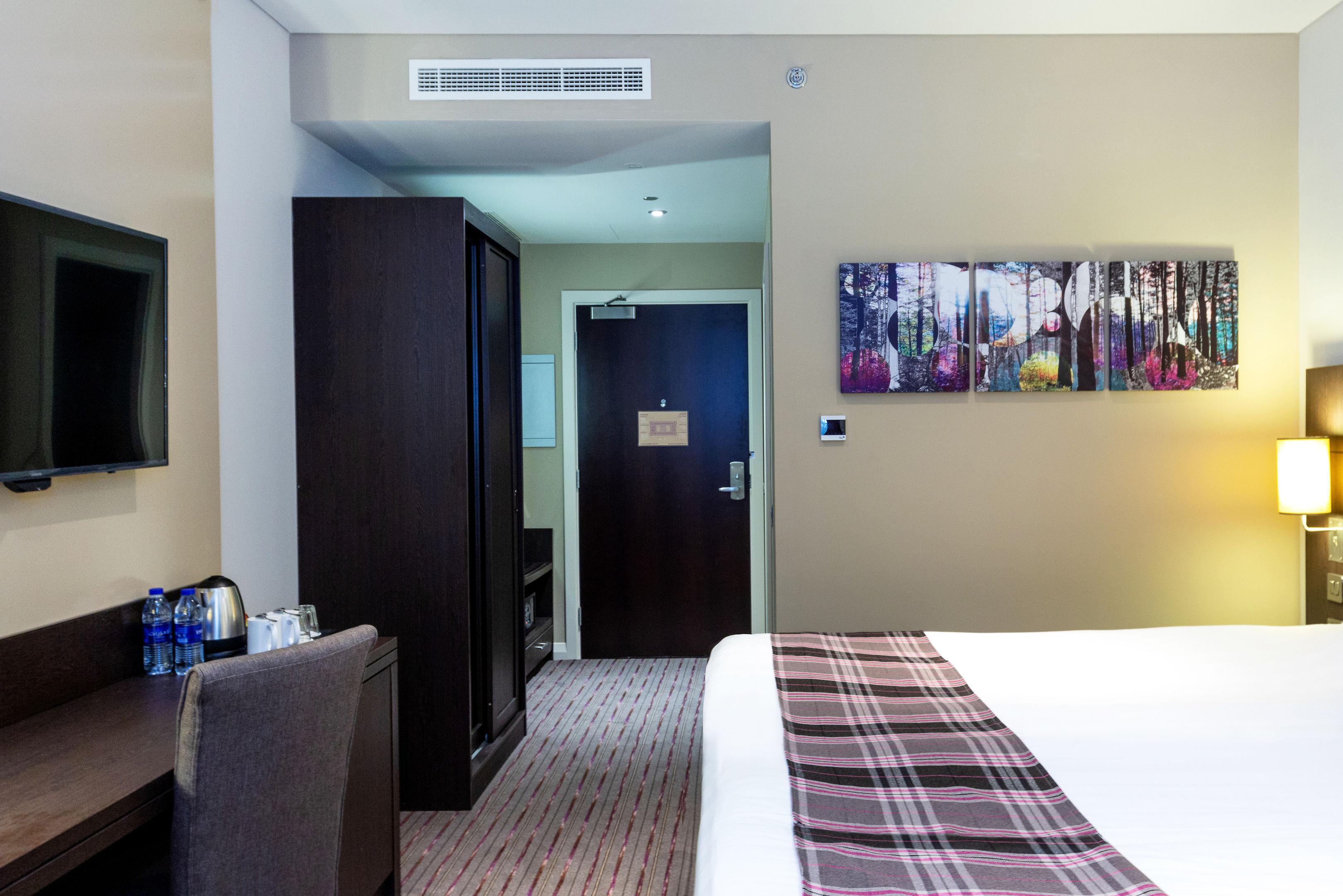 Premier Inn Dubai Al Jaddaf — photo 5