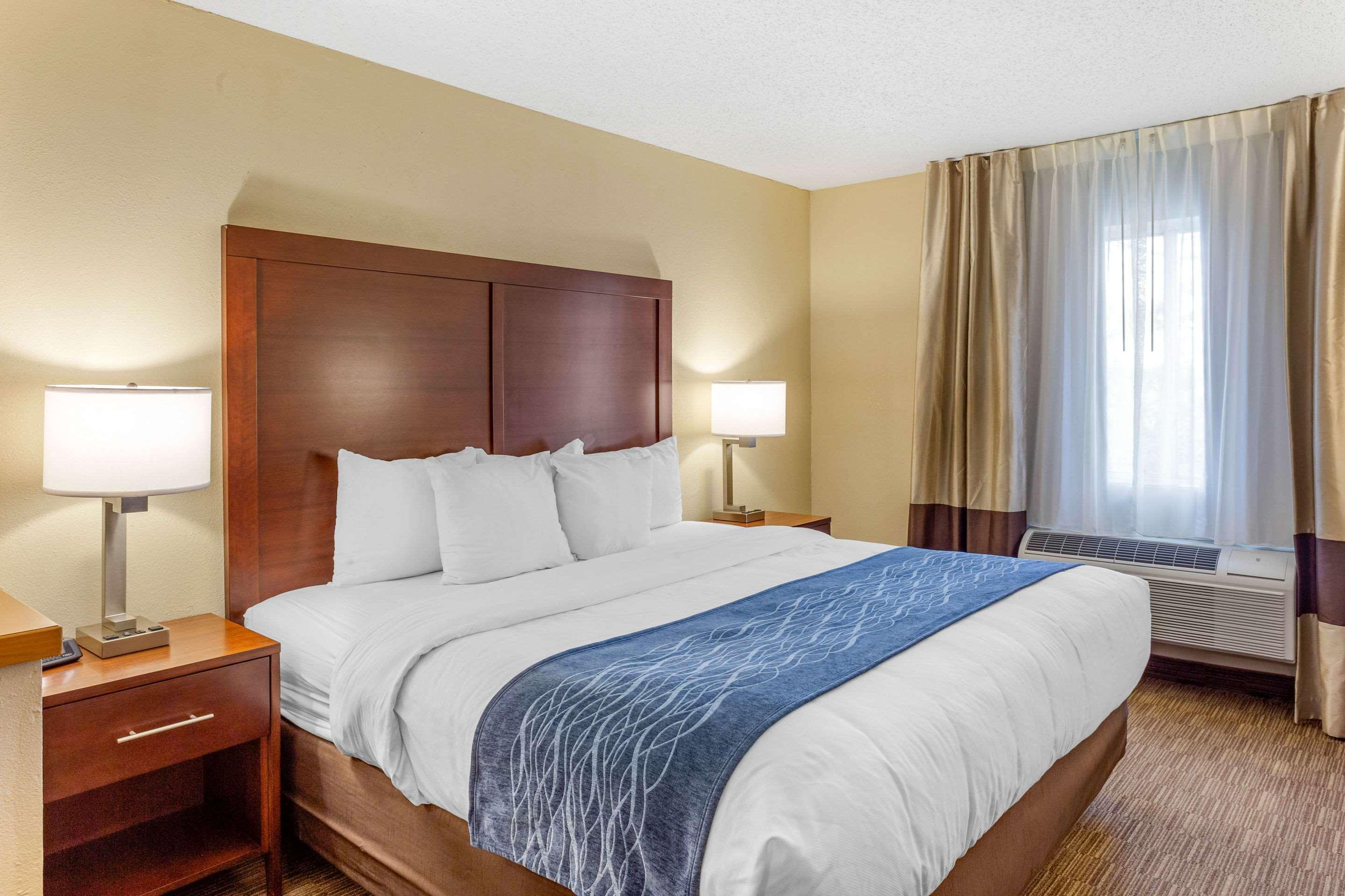 Comfort Inn Rockford — photo 5