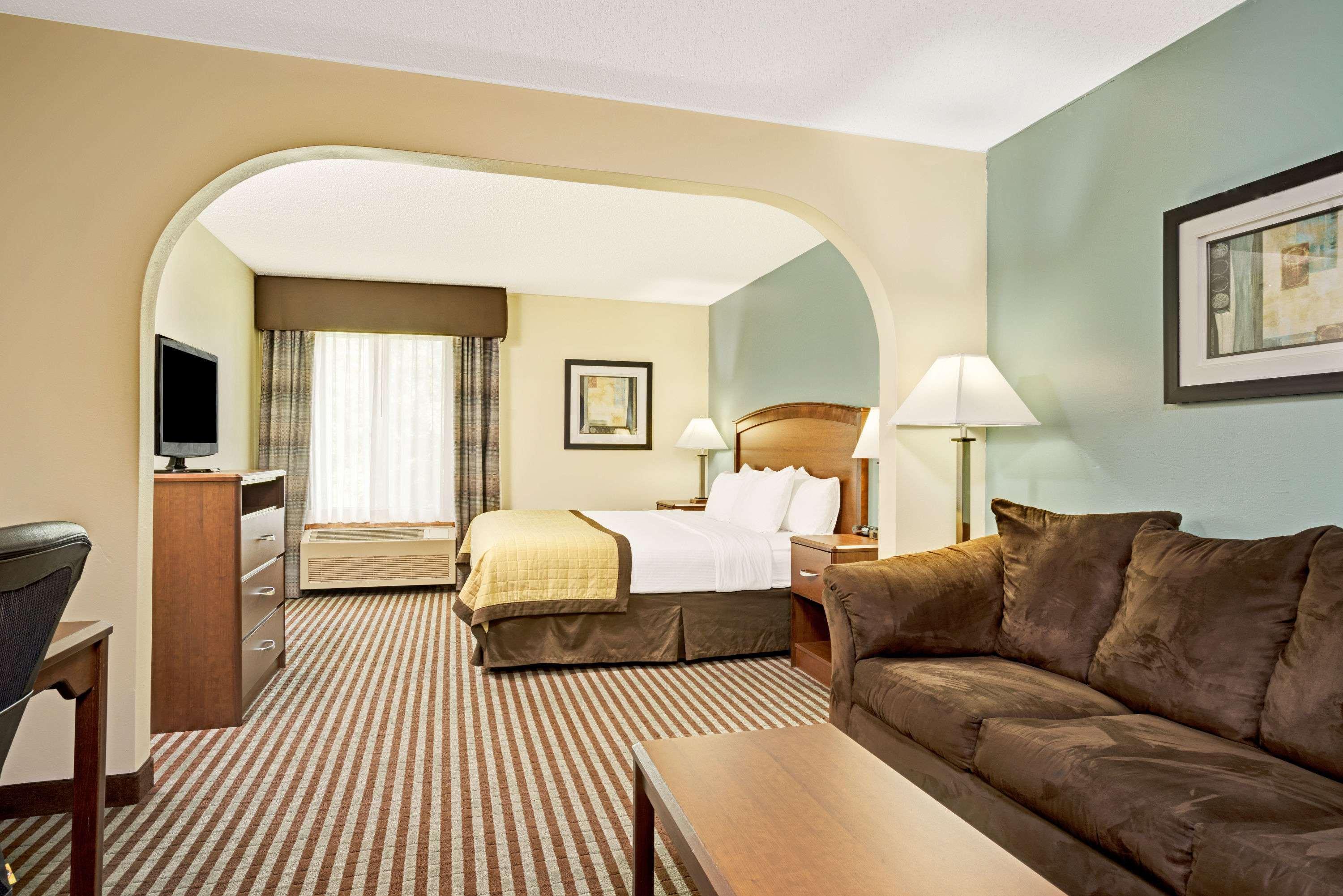 Baymont by Wyndham Wahpeton — photo 4